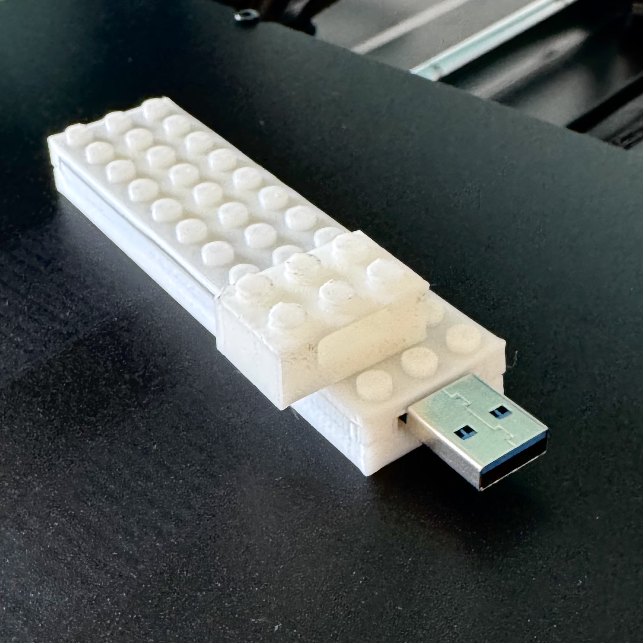 Case for M2-2280 USB flash drive_like lego block