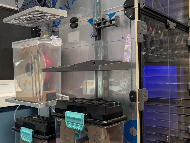 Vertical DIN Rail Spool Management System