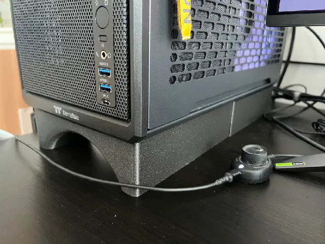 Thermaltake TR100 Case Riser