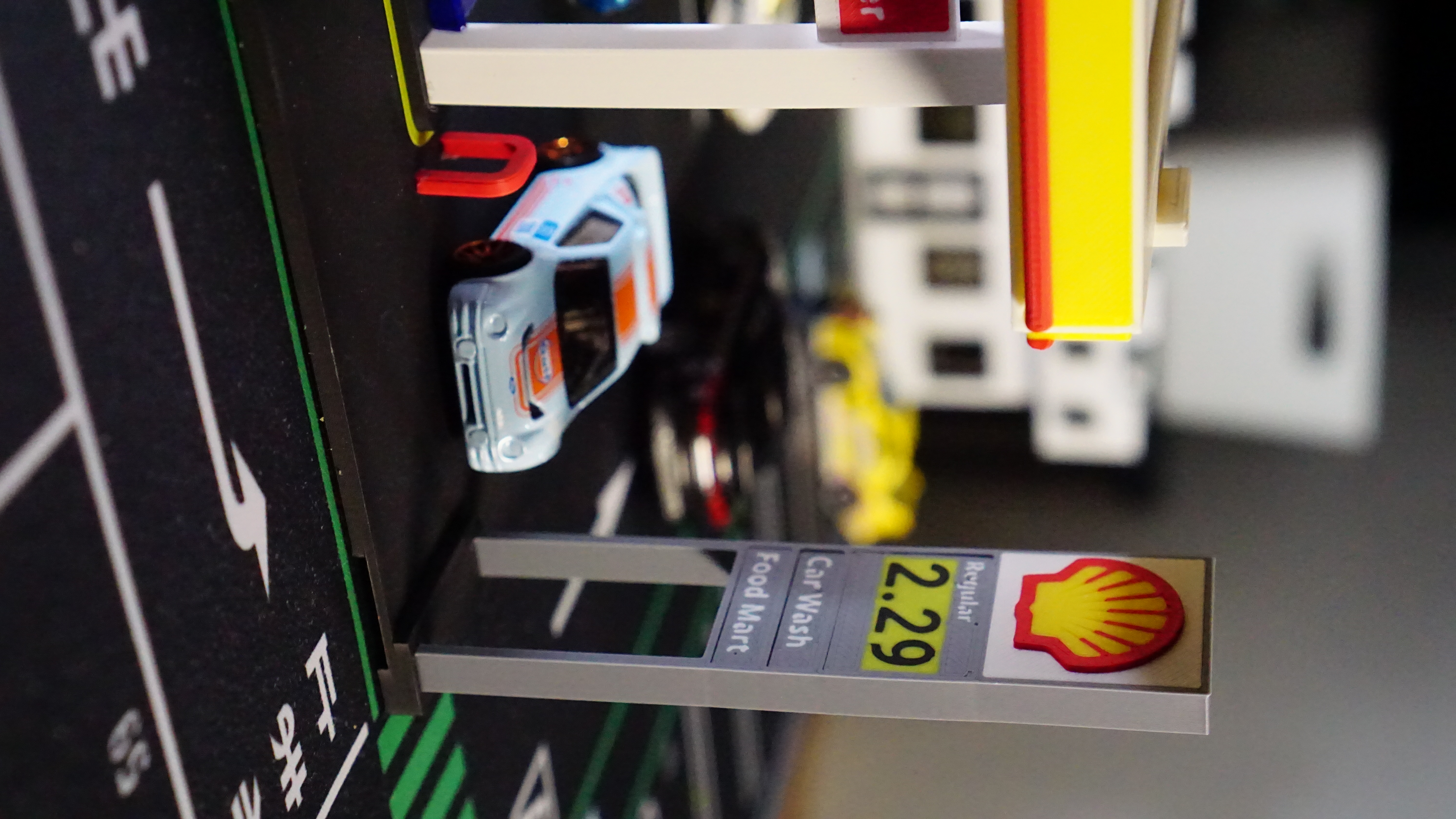Shell Gas Station Model Set - 1:64 Scale Diorama — thumbnail 22