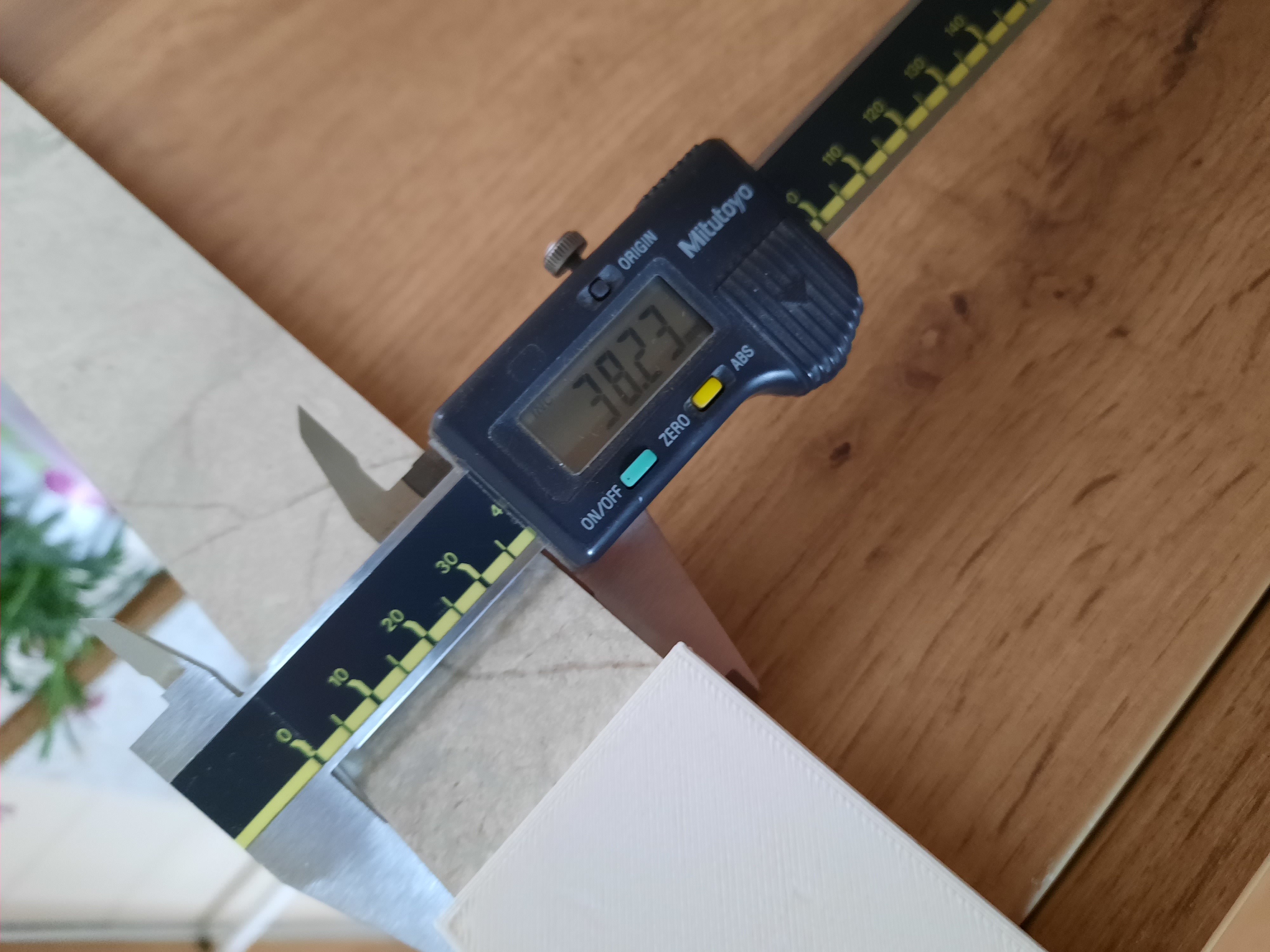 Miniatura 2 do modelo 3D Table corner protector
