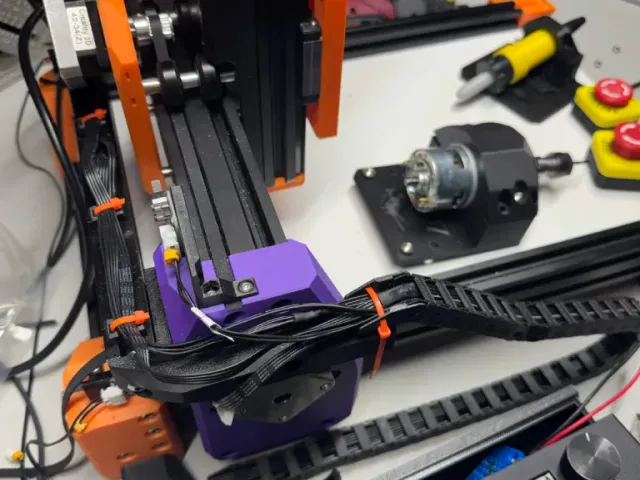 Left hand Cable Management System mod for Ender3CNC
