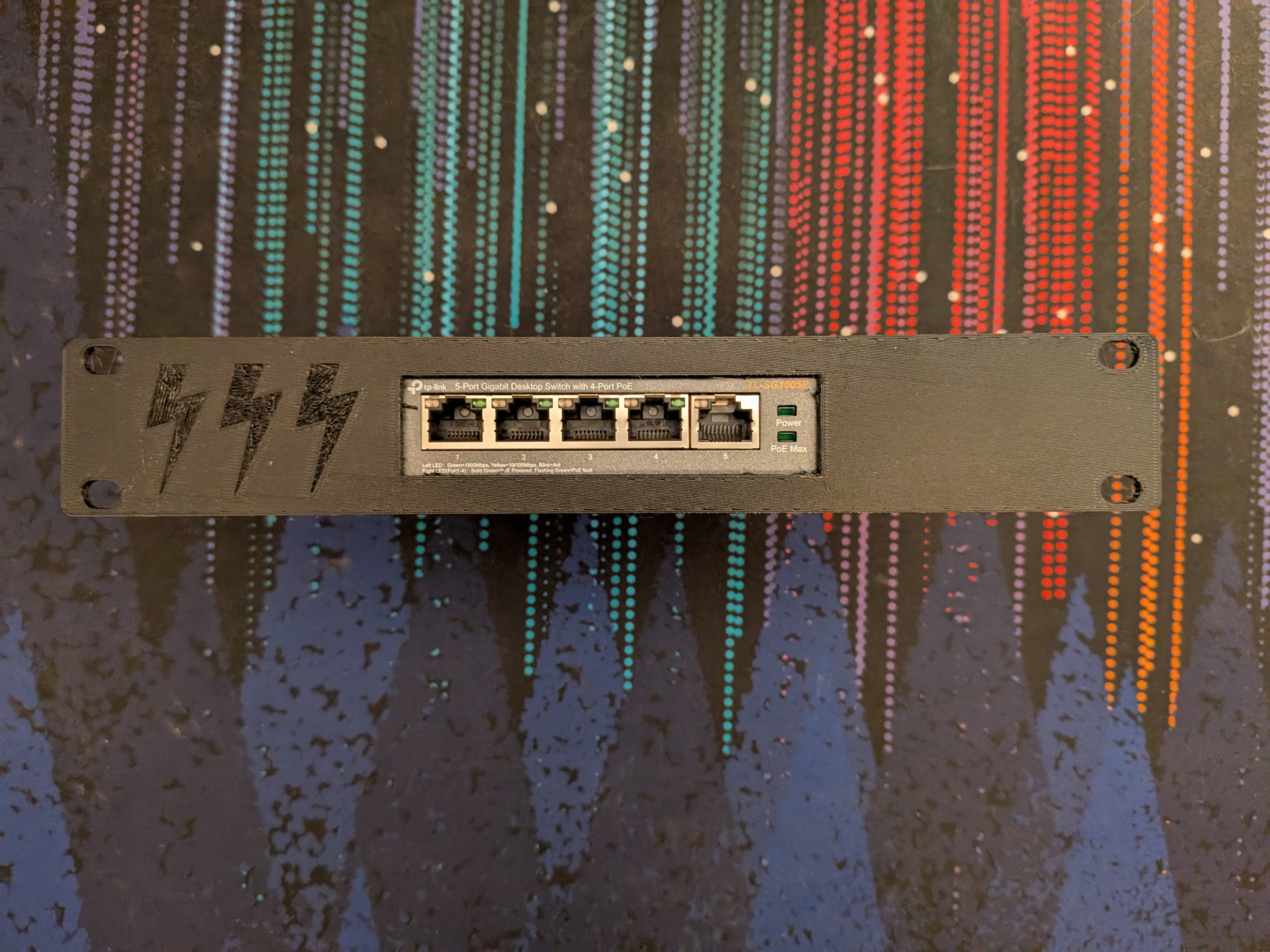 TL-SG1005P - 10 inch rack mount