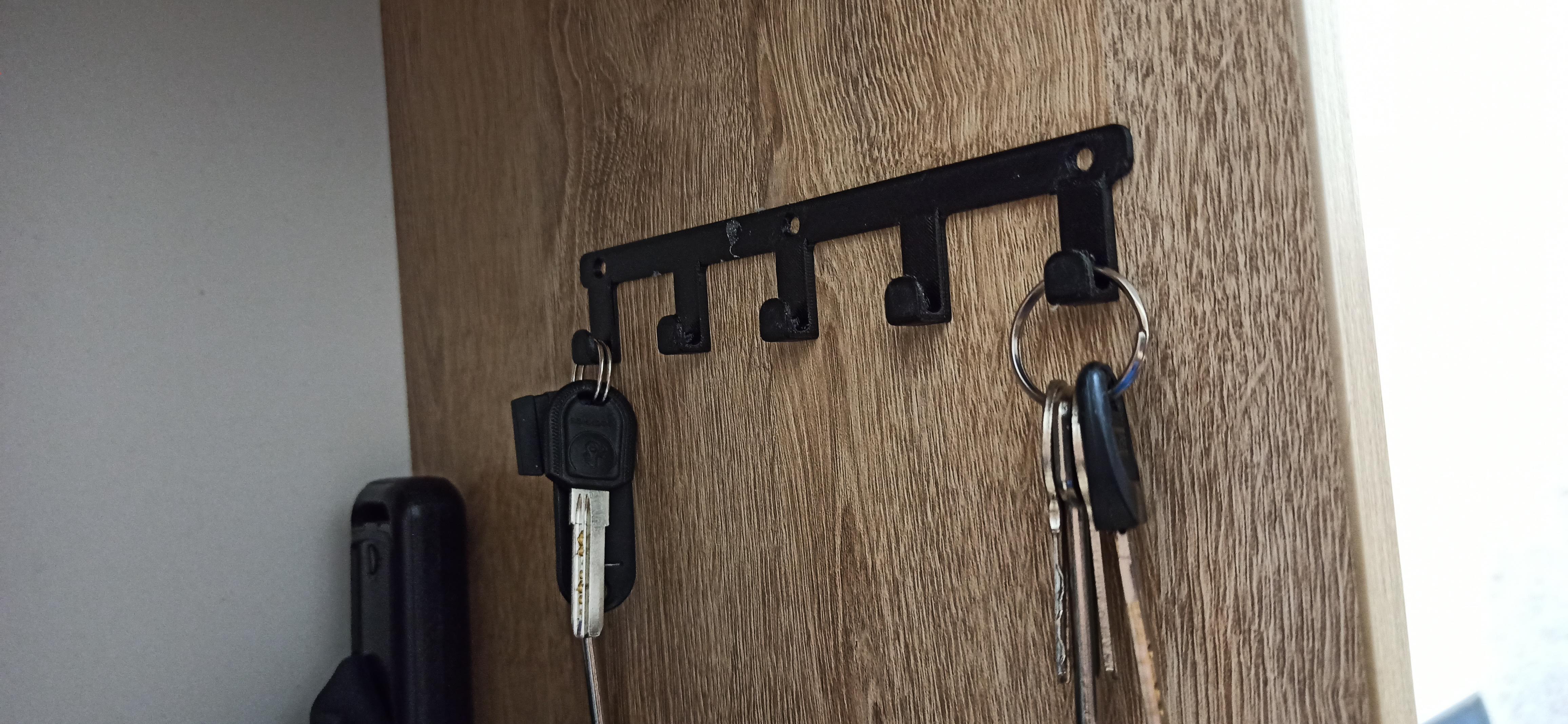 Key hooks. — thumbnail 2