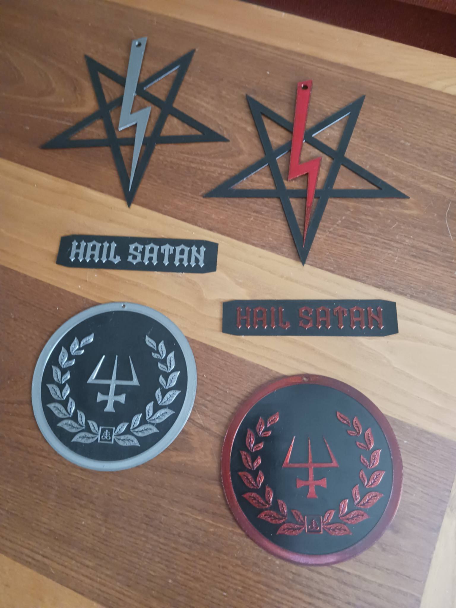 HAIL SATAN (Fun Plate)