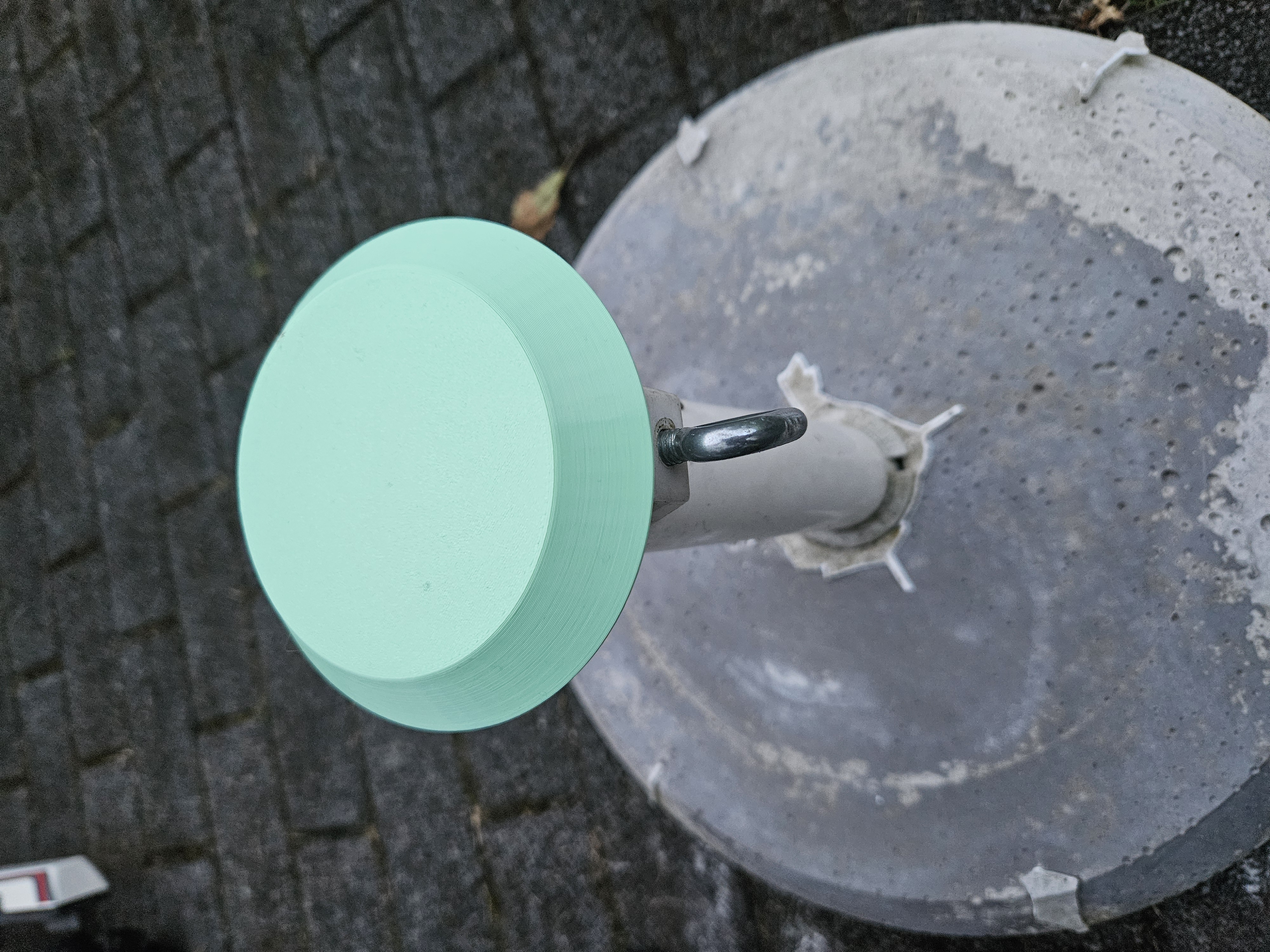 Parasol stand plug