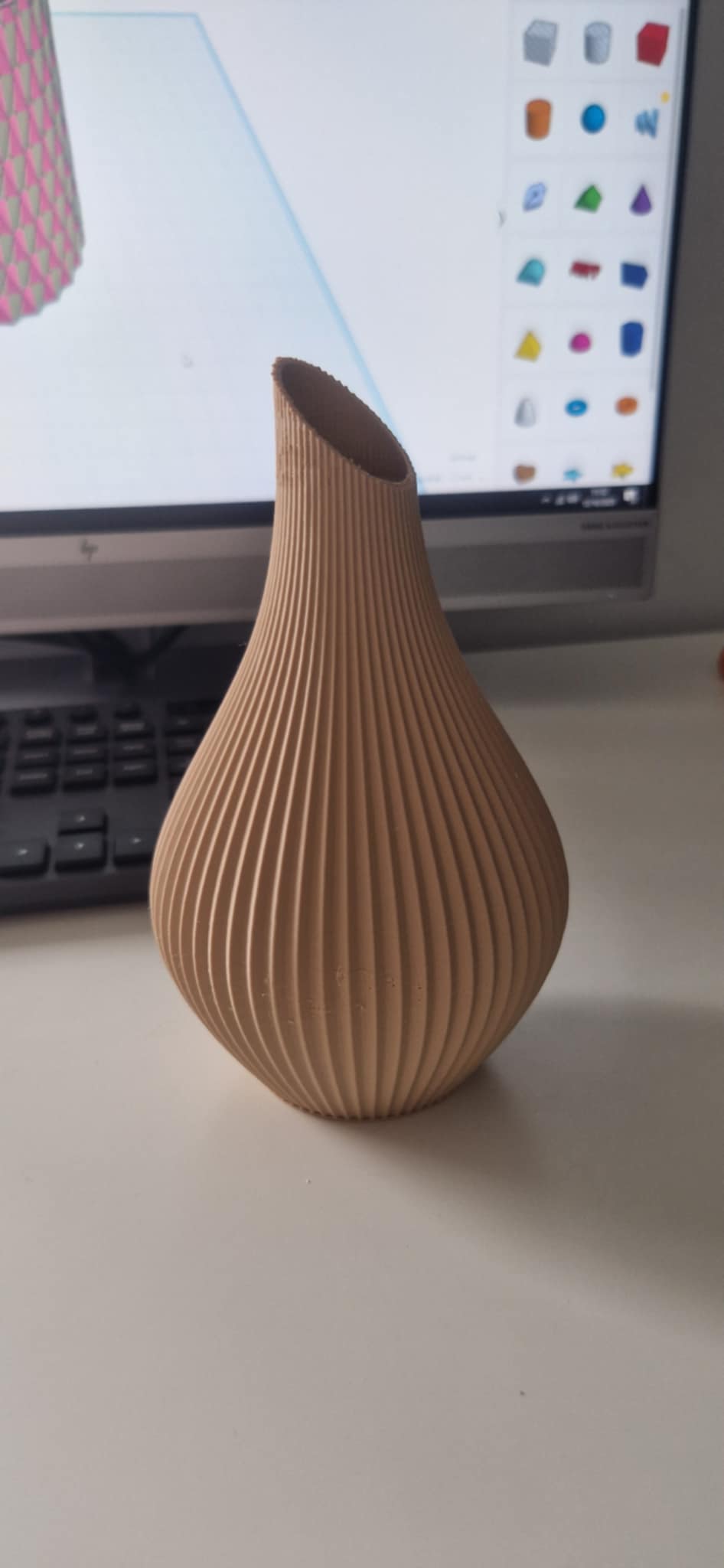 Miniatura 3 do modelo 3D Shizuku Japandi Vase