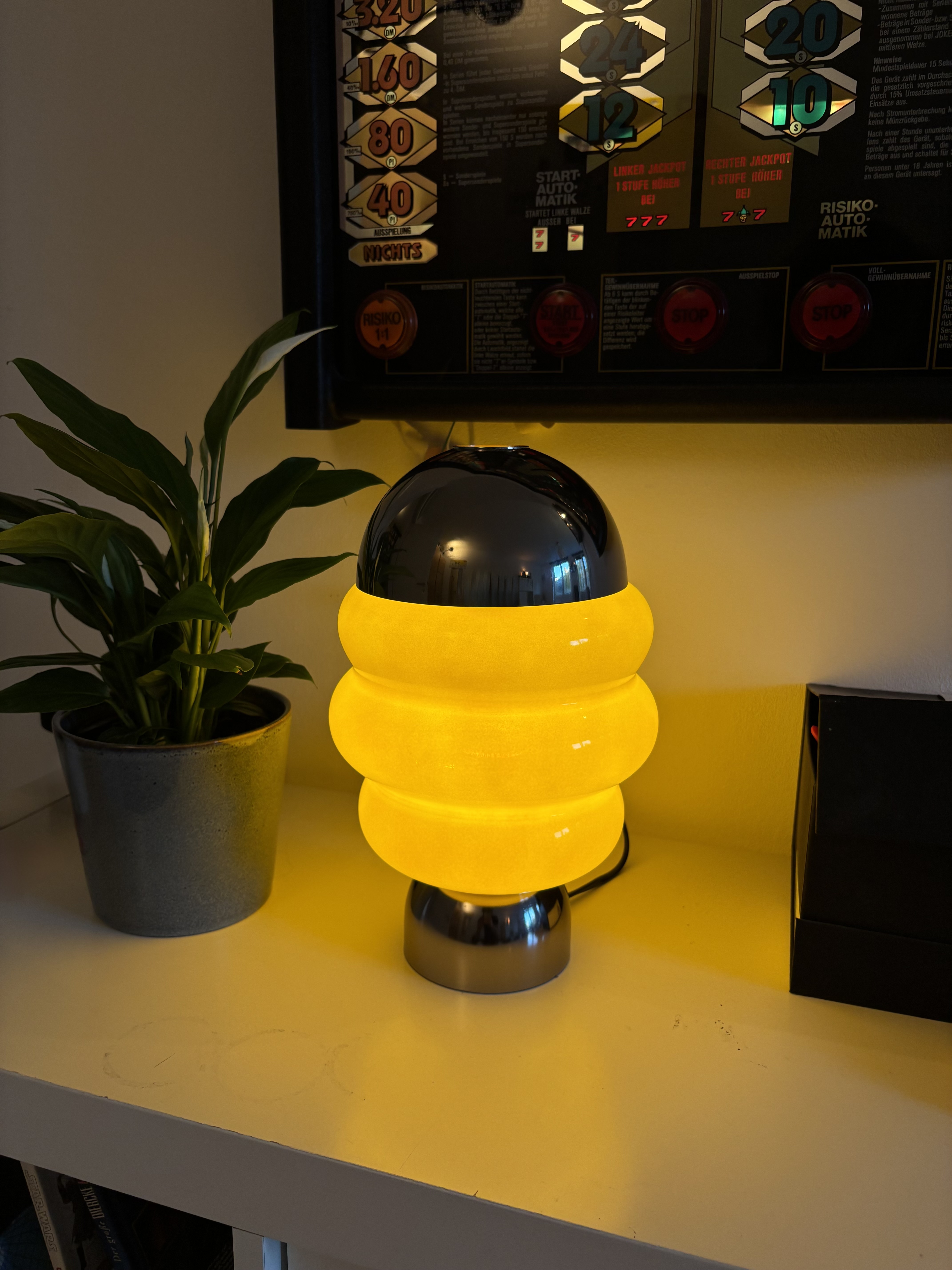 IKEA Hack: 70s 'Spacelamp' Mood Light