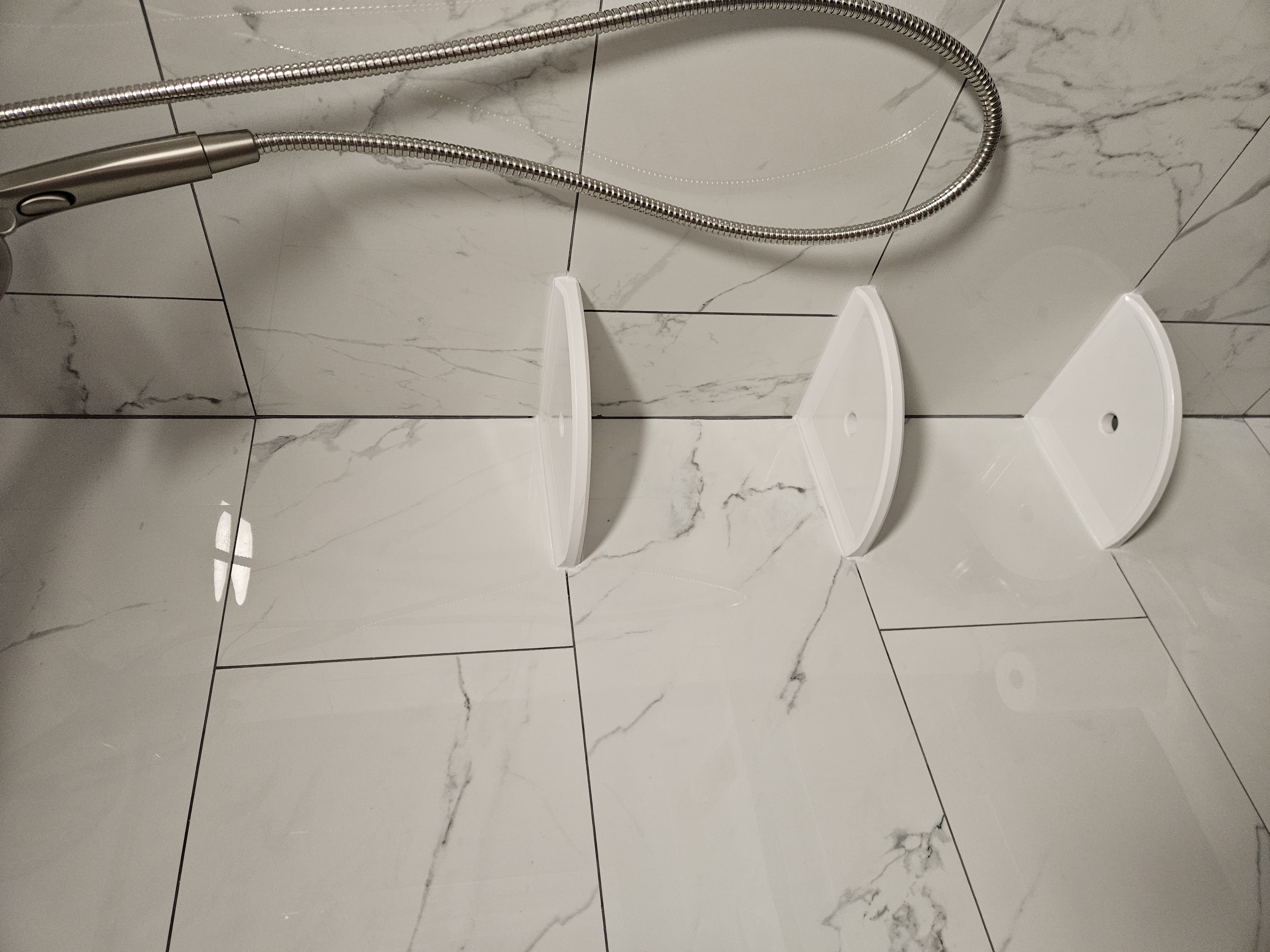 Miniatura 2 do modelo 3D Shower Corner Shelf Mounting Bracket