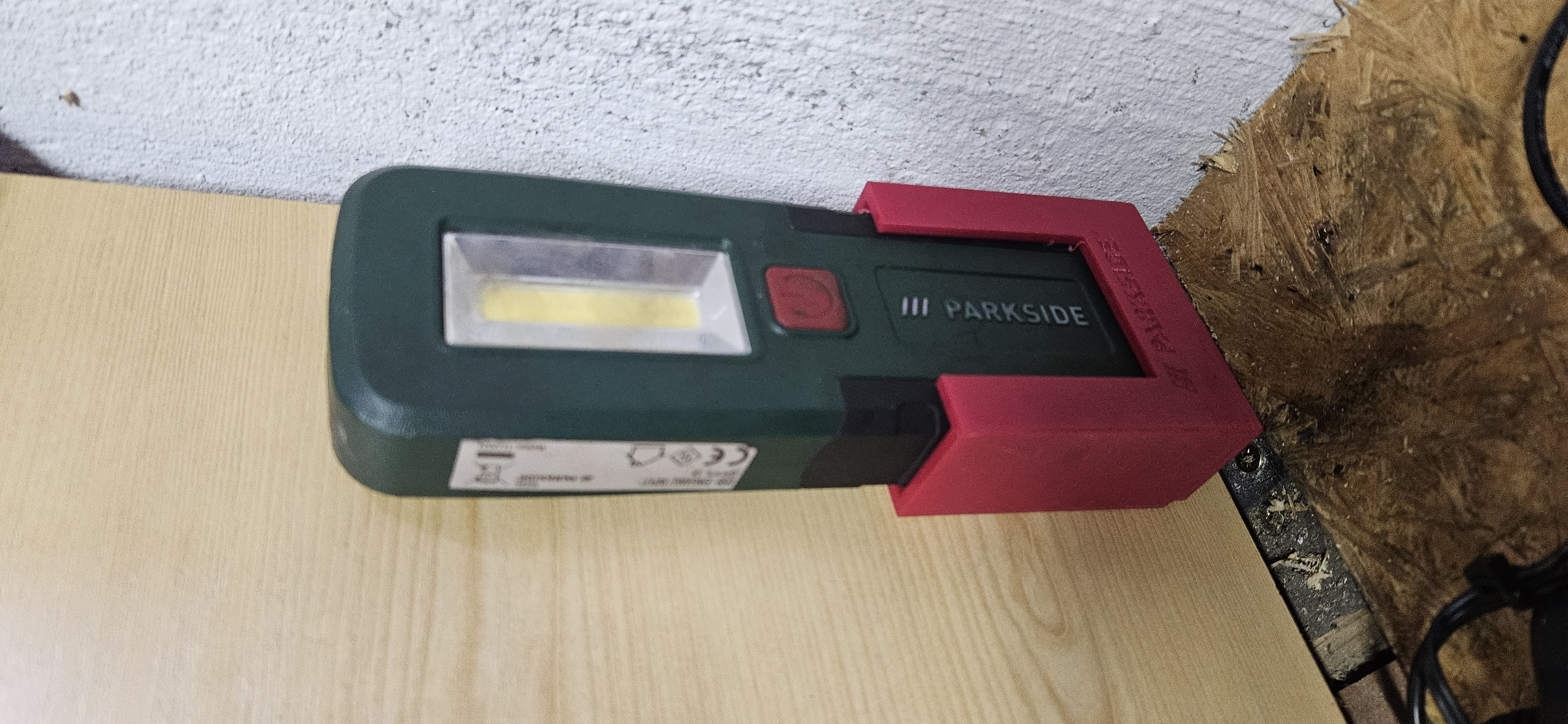 Parkside PALA 2000 A2 torch wall mount