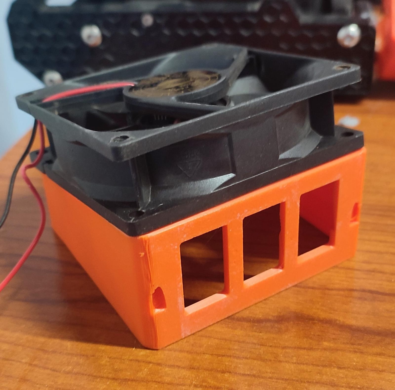Simple Easy to Print Solder Fume Extraction for 80mm fan