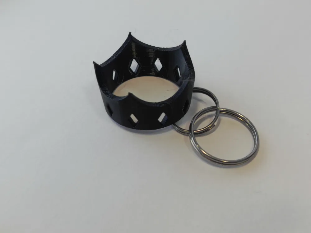 Miniatura 4 do modelo 3D Crown Keychain