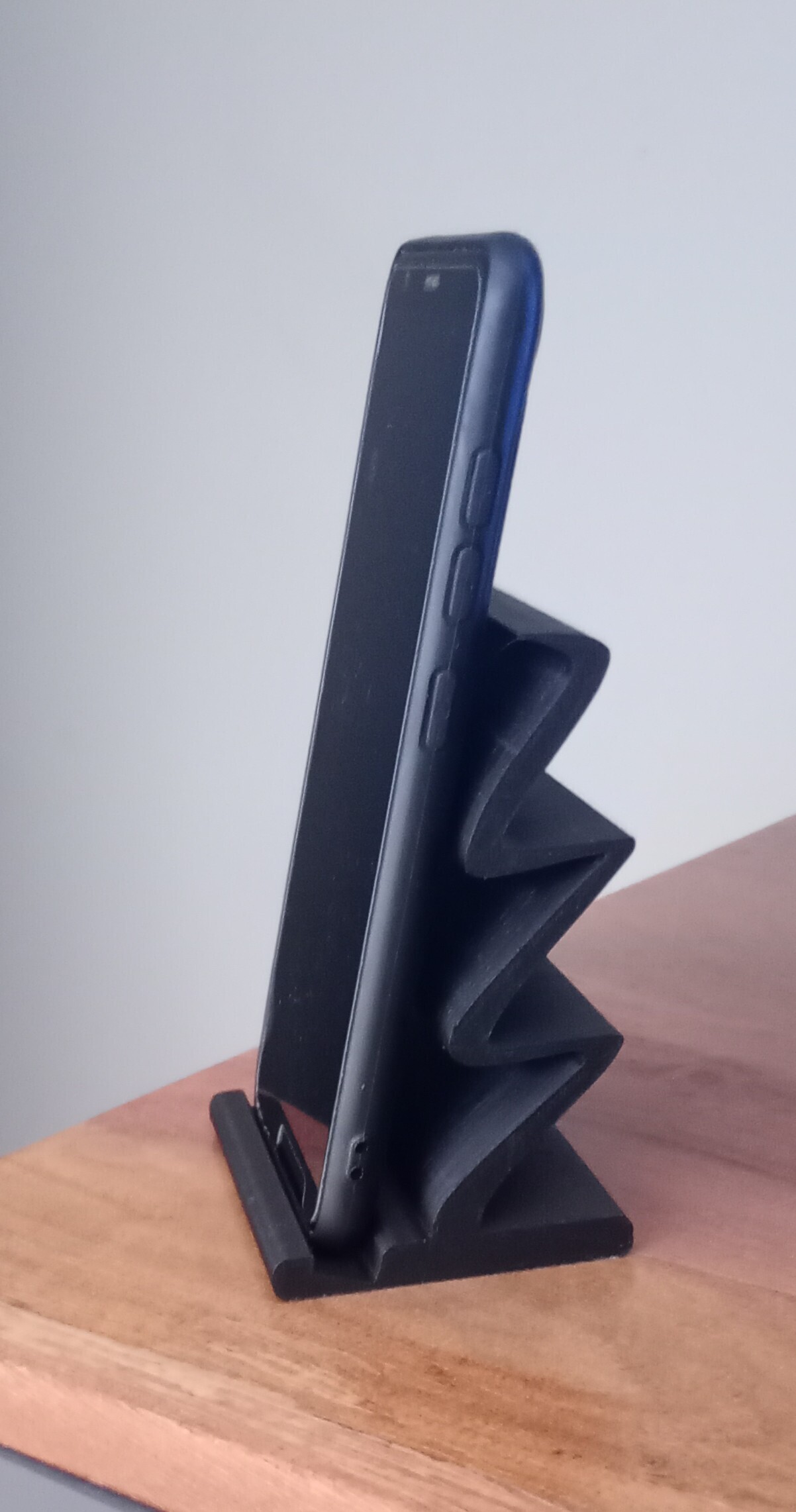 stand phone for desk , easy to print, no support , symbol reiki