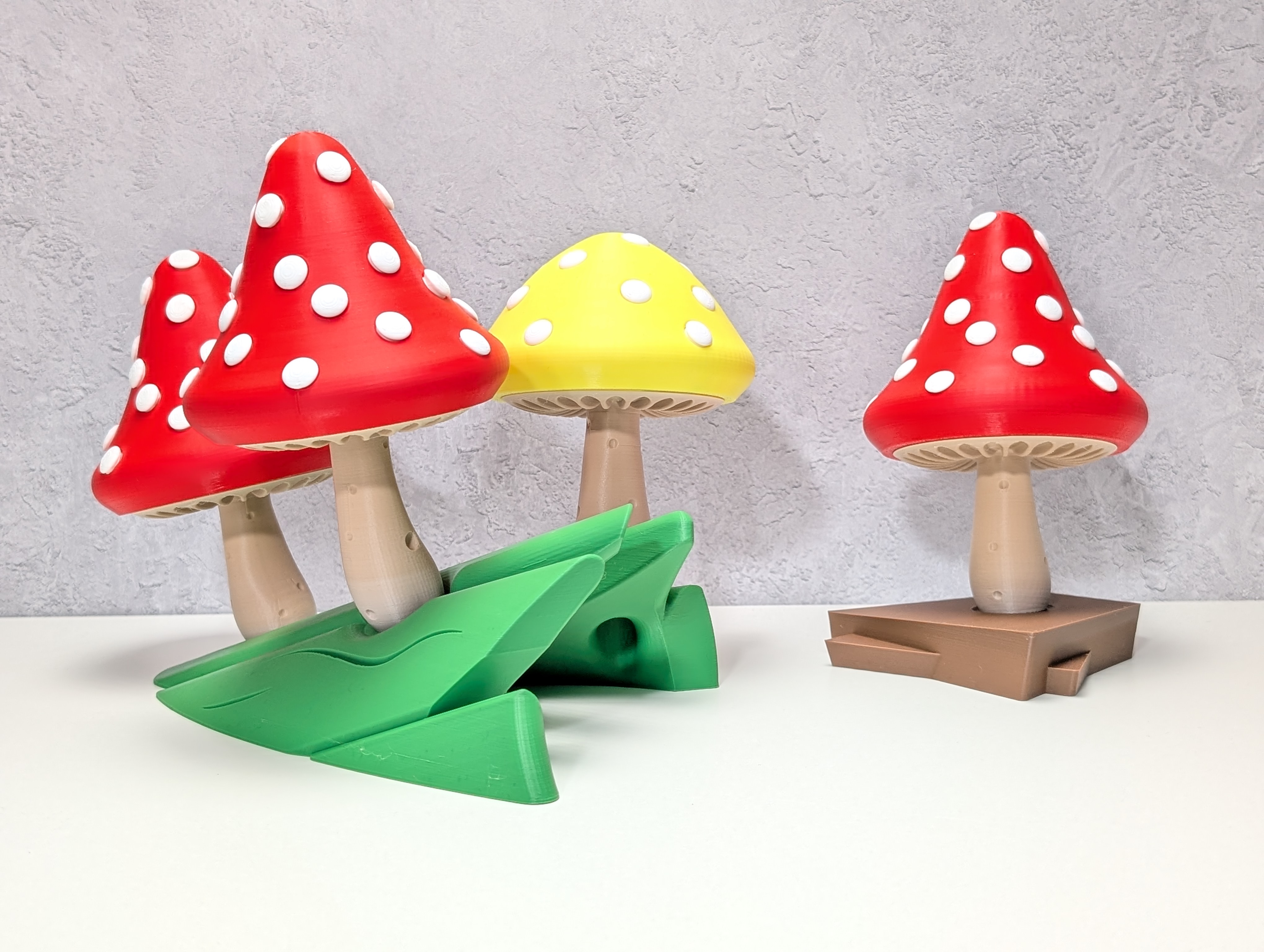 Spotty Toadstools — miniatura 11