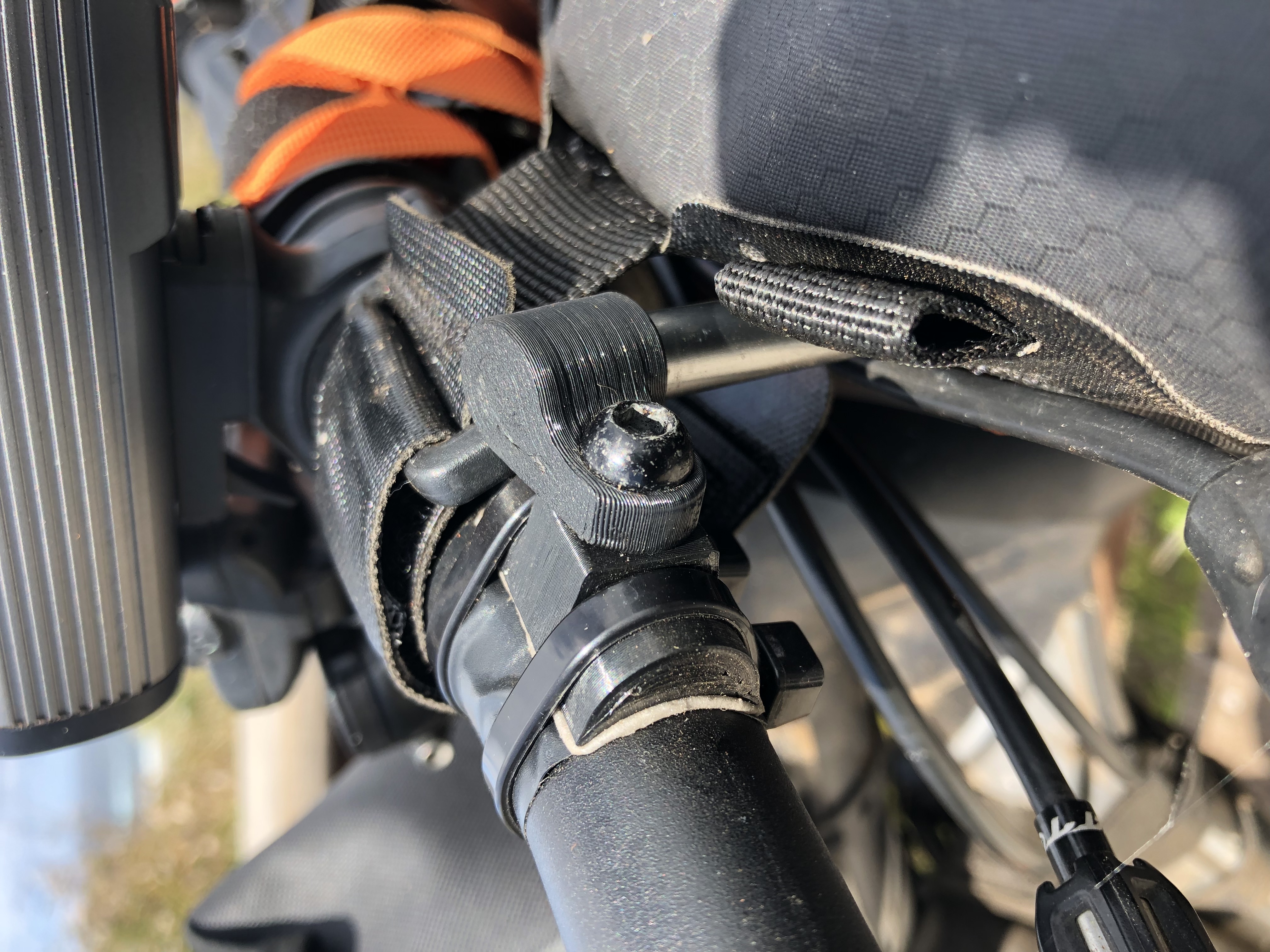 Bikepacking bottle cage and cargo mount for Tubing Multiple sizes — miniatura 14