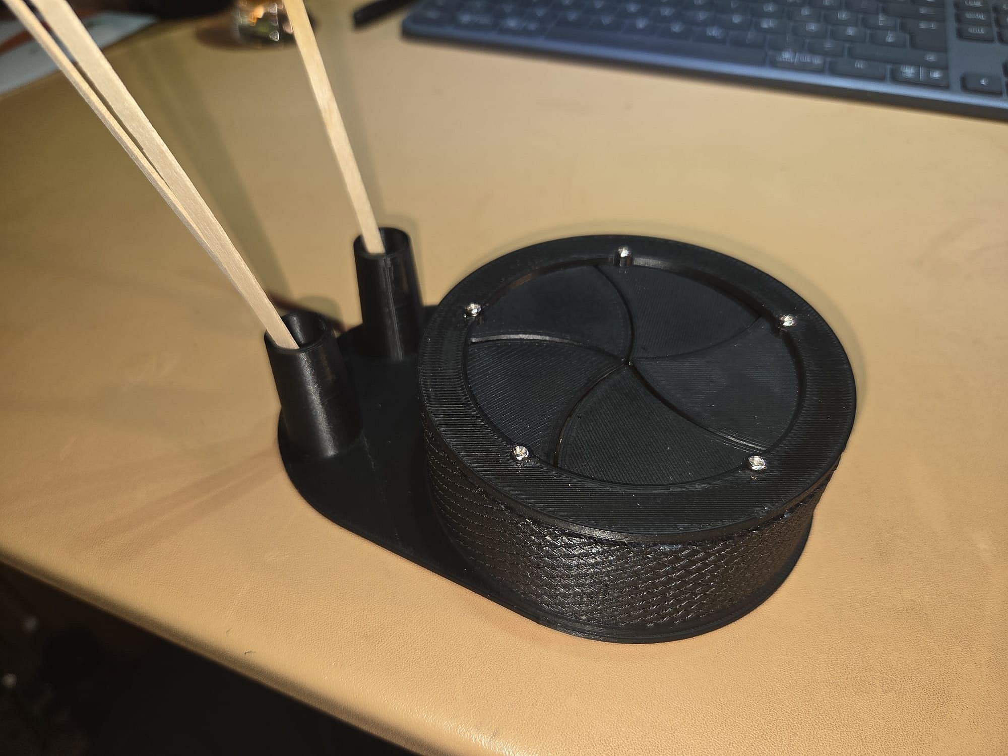 dispenser for solder (flux) paste based on iris container