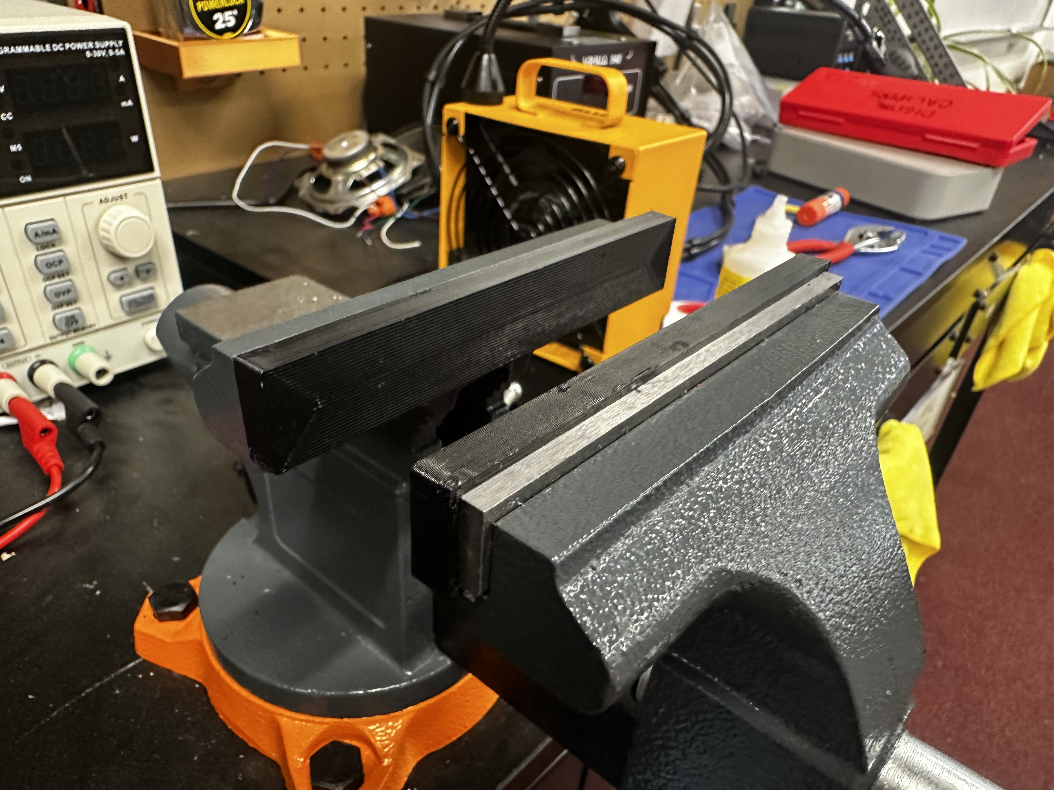 Vevor 4 1/2 IN Vise Plastic Jaws