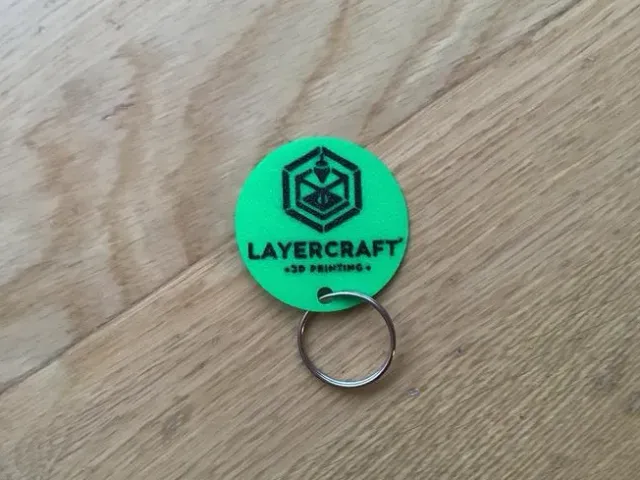 LAYERCRAFT logo