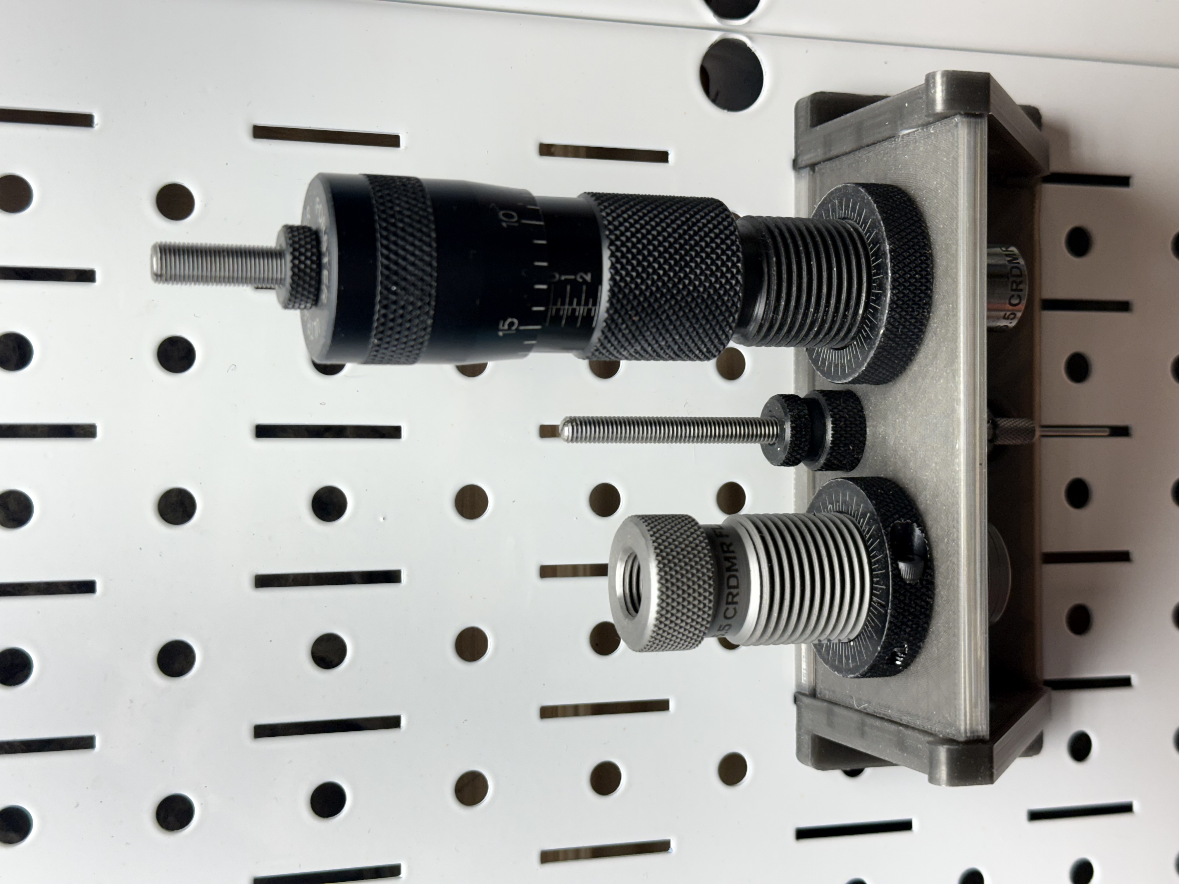 Reloading Die shelf for DDD Wall control