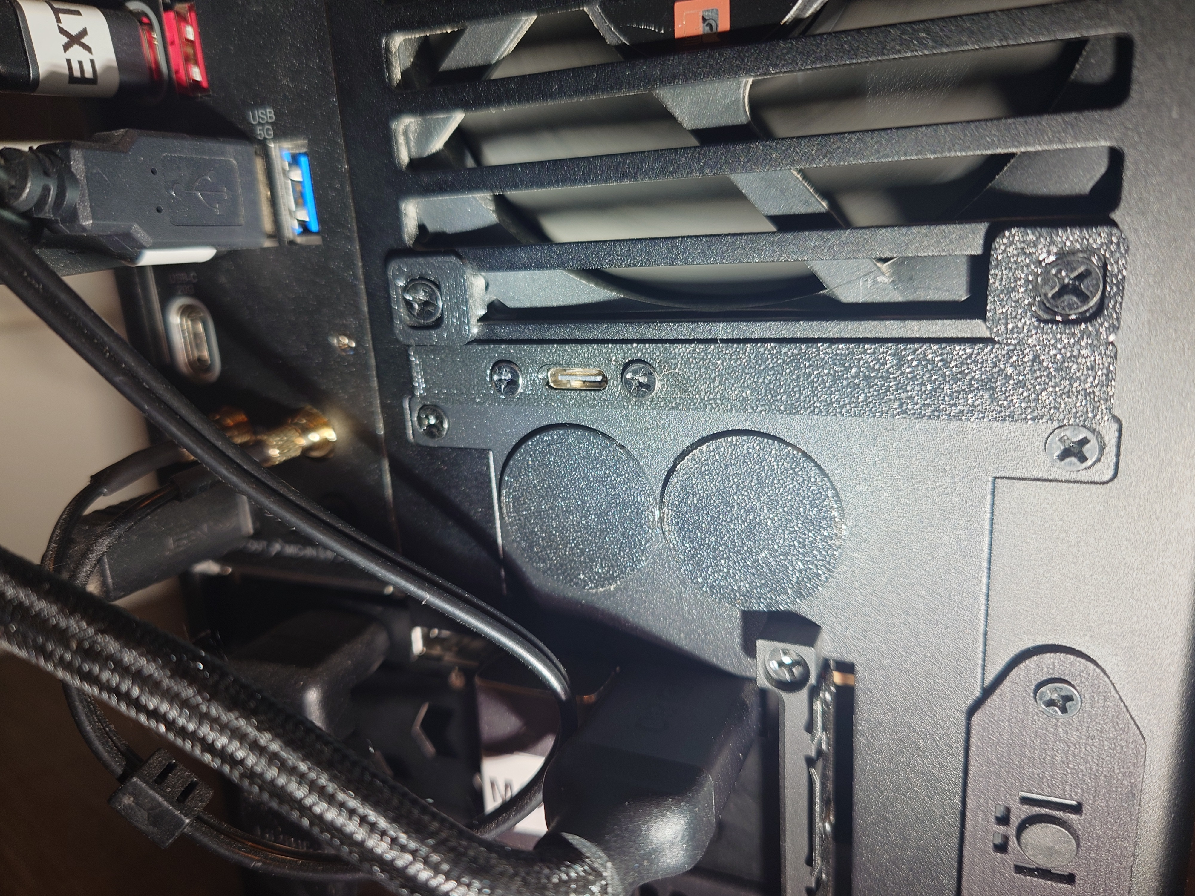 Ncase M2 Rear USB-C