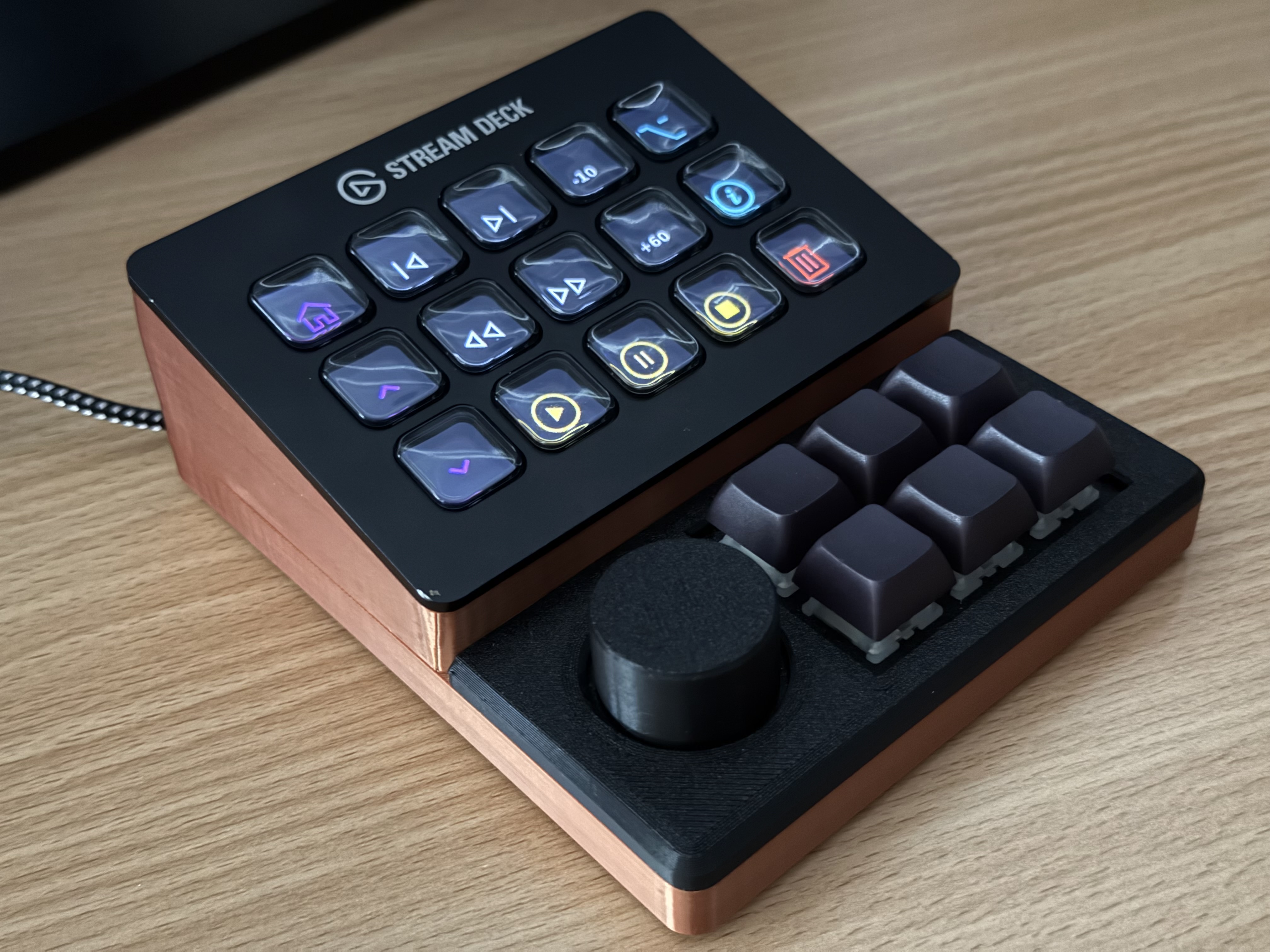 Combined StreamDeck + MacroPad Controller — thumbnail 2