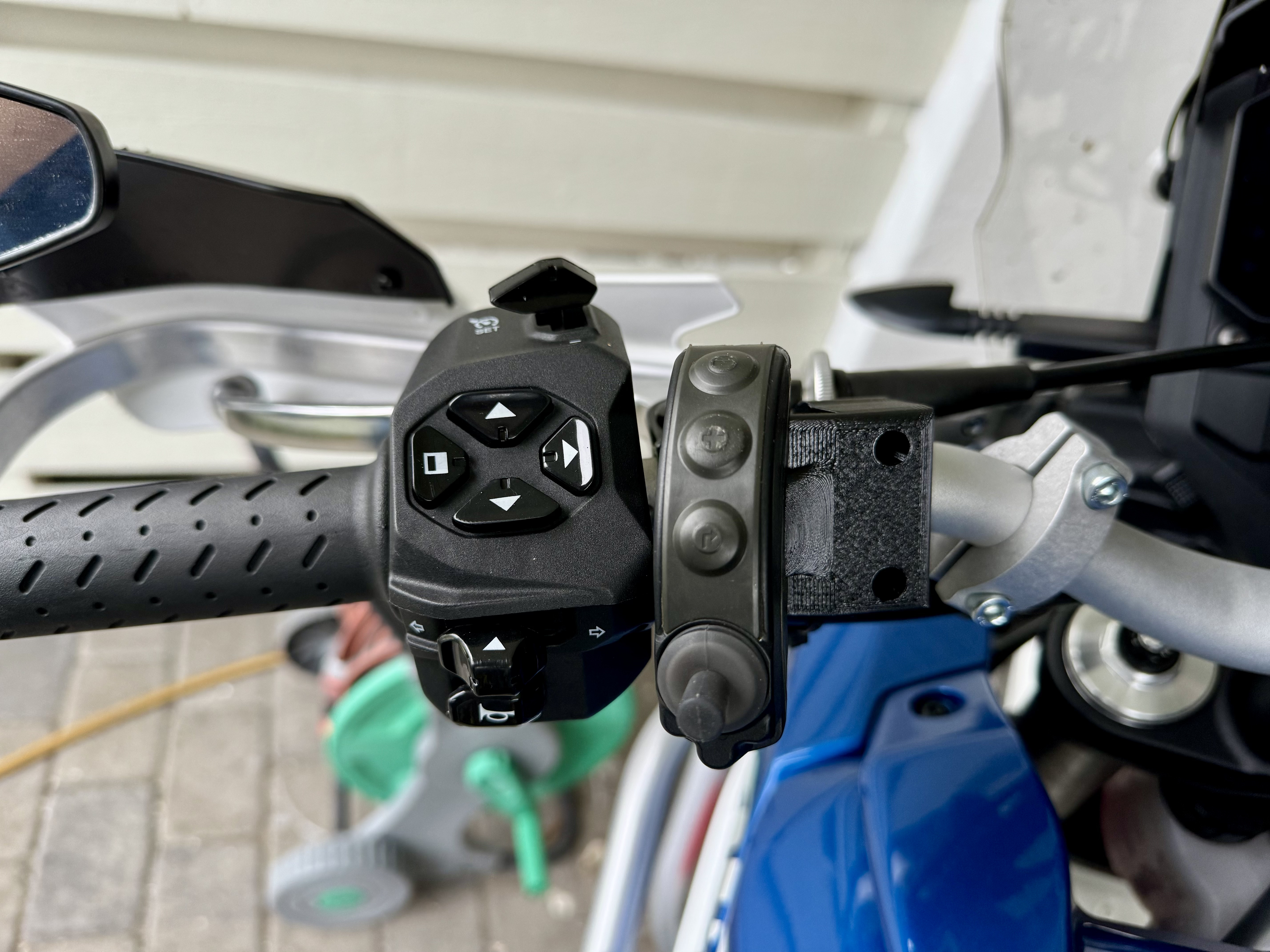 Carpe Iter Adventure controler angeled mount