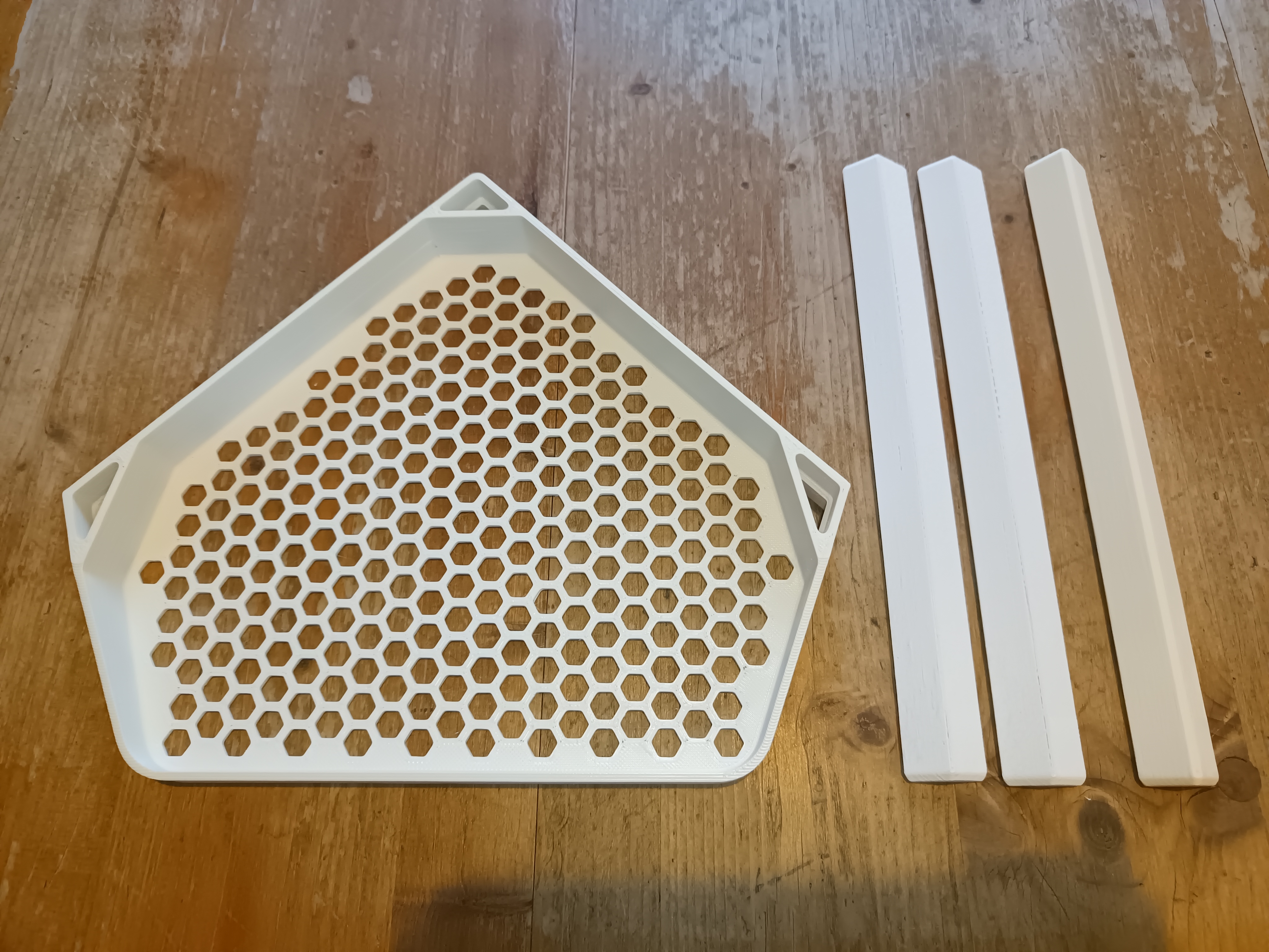 Miniatura 4 do modelo 3D Stackable bathroom corner shelf