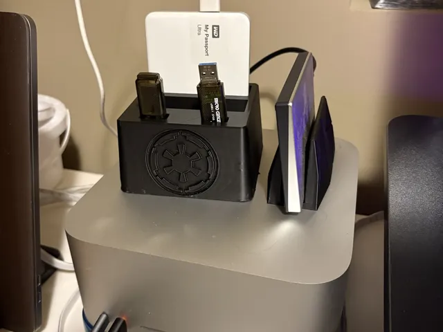 Star Wars Empire 2 external hard drive holder with 2 usb
