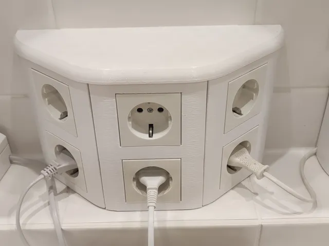 GIRA Standard 55 - compatible 6-socket extender