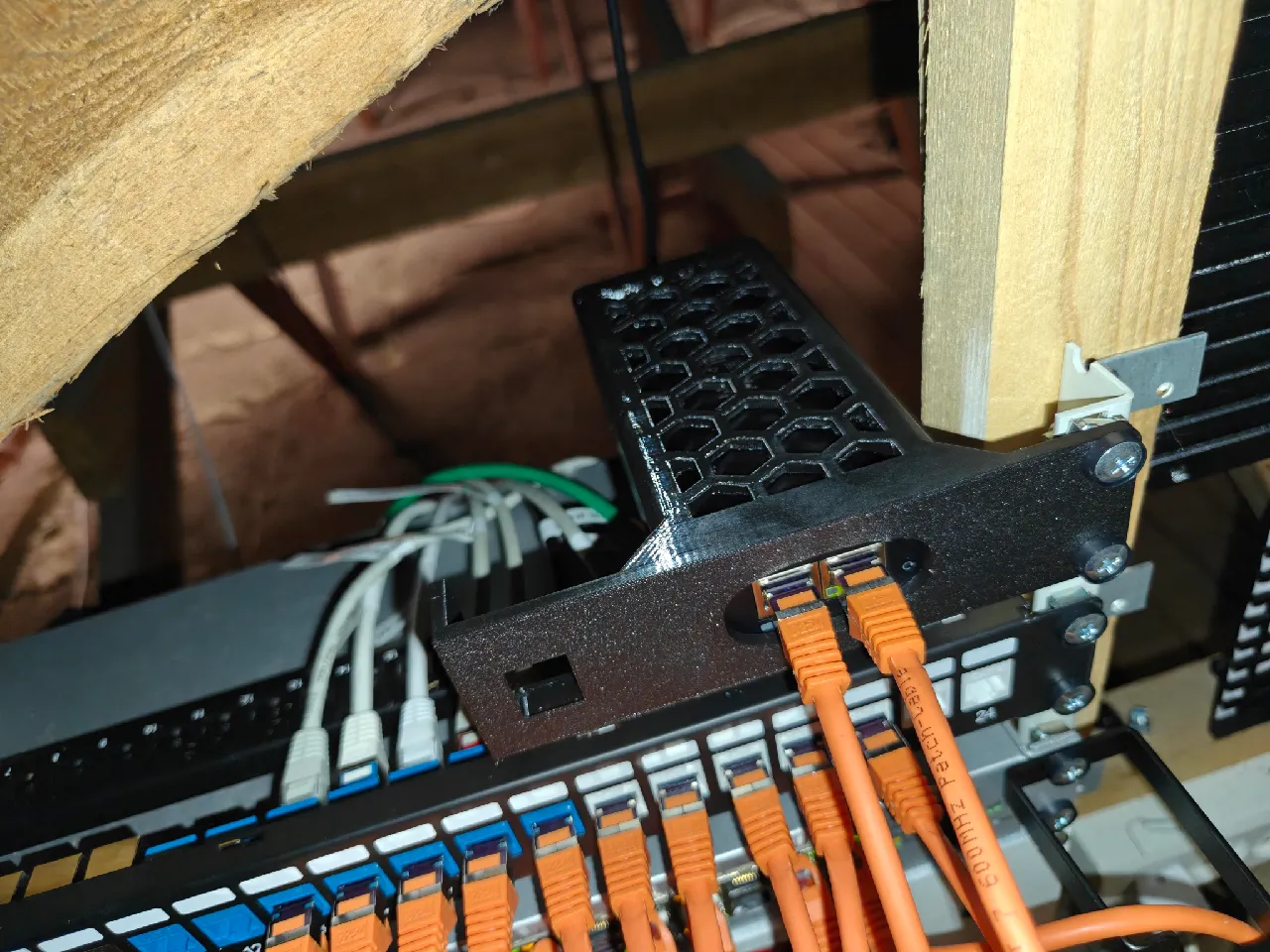 UniFi AI Port Rack mount (single-sided) by Gertsen | Download free 