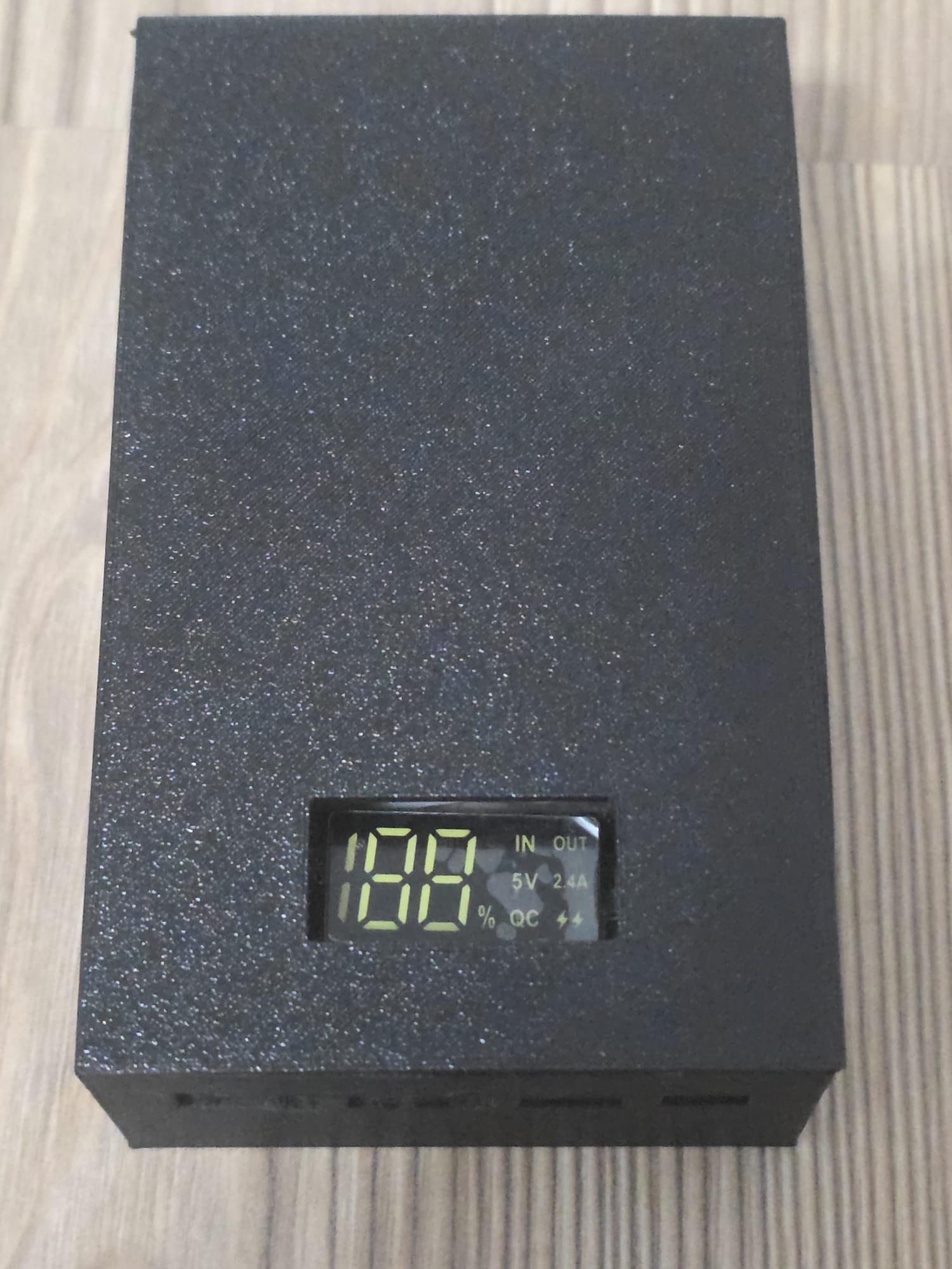 Powerbank Case with Display