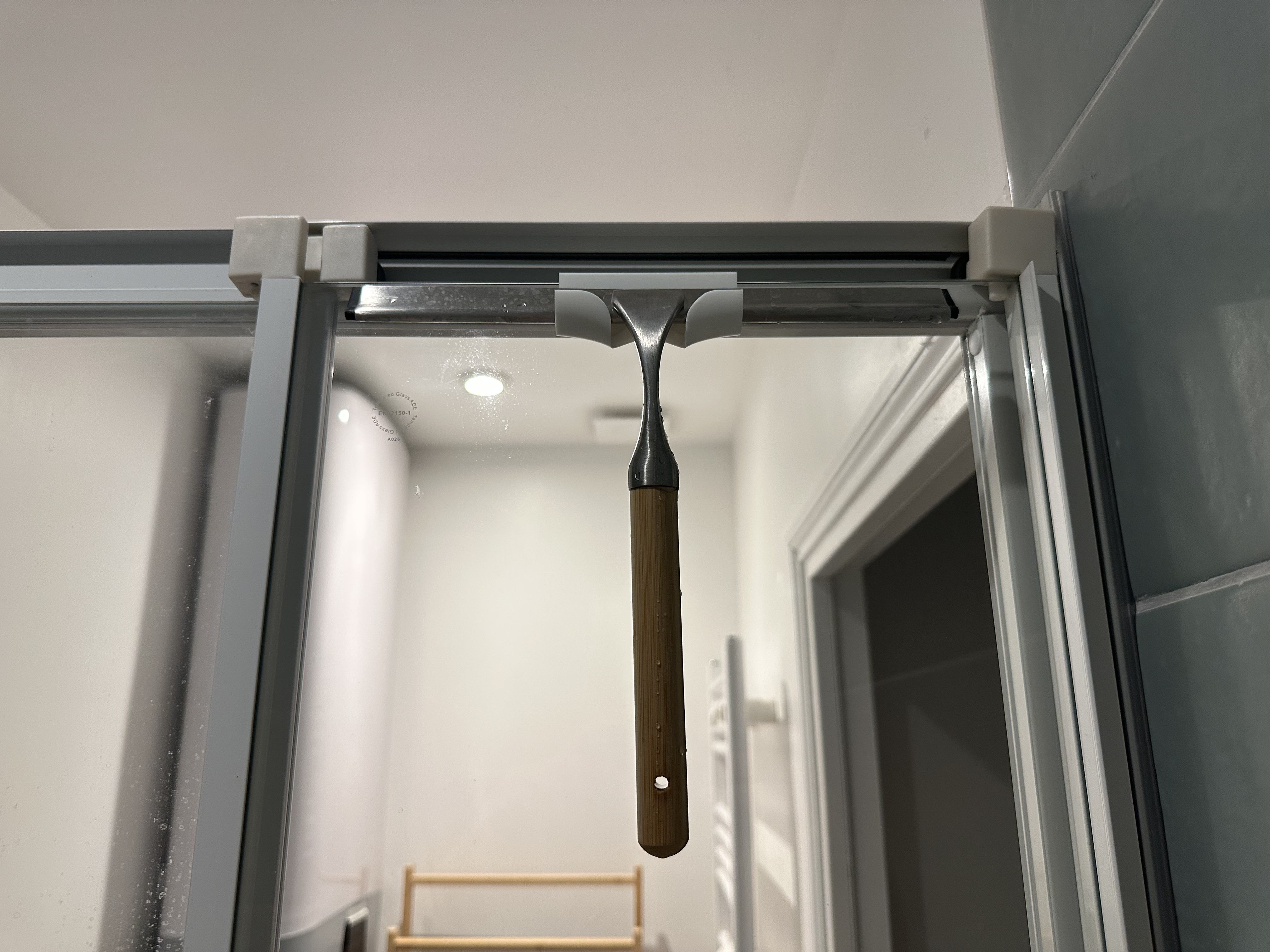Miniatura 5 do modelo 3D Shower Squeegee Hook — Fully Parametric