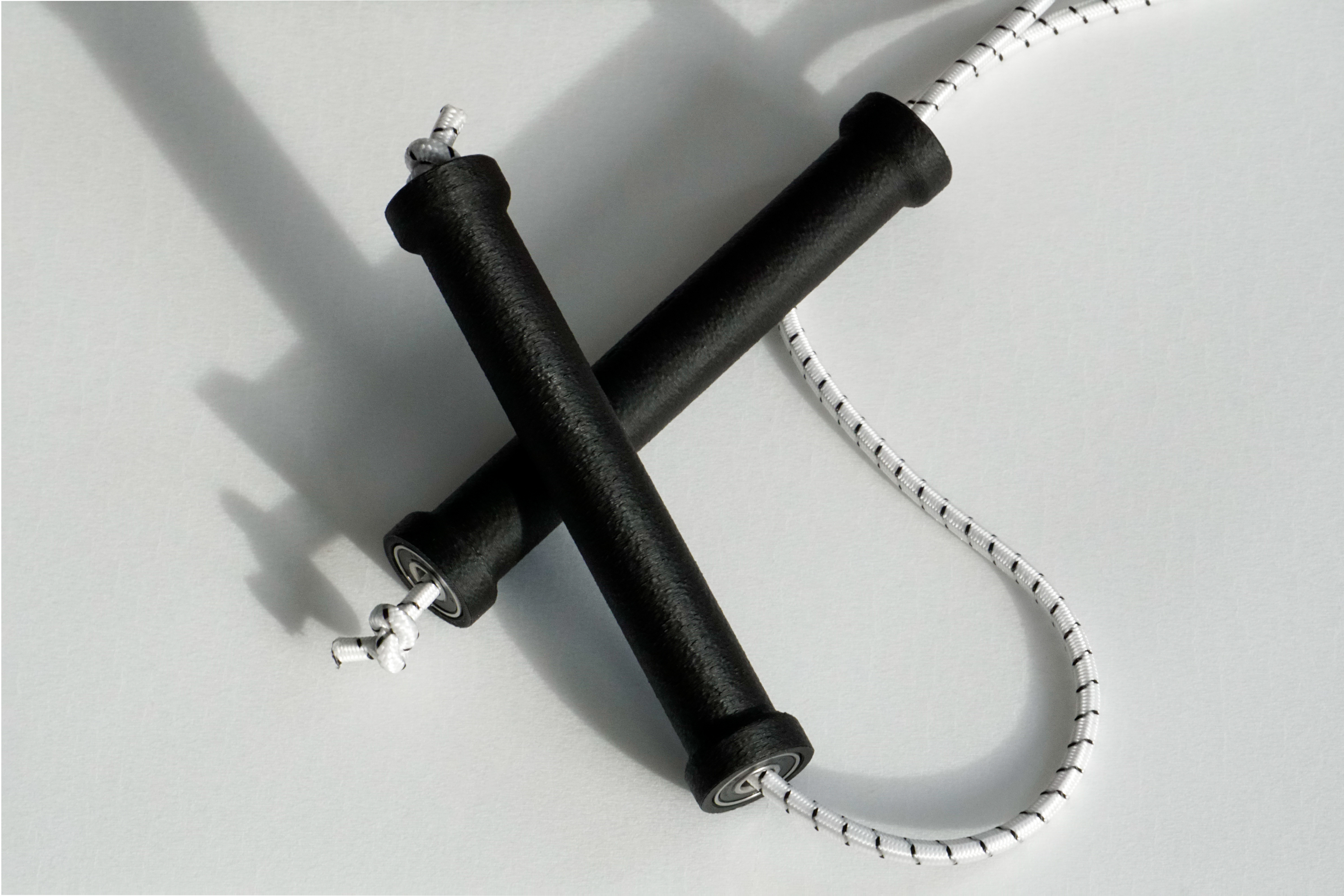 Simple Jump / Skipping rope Handles with skateboard bearings