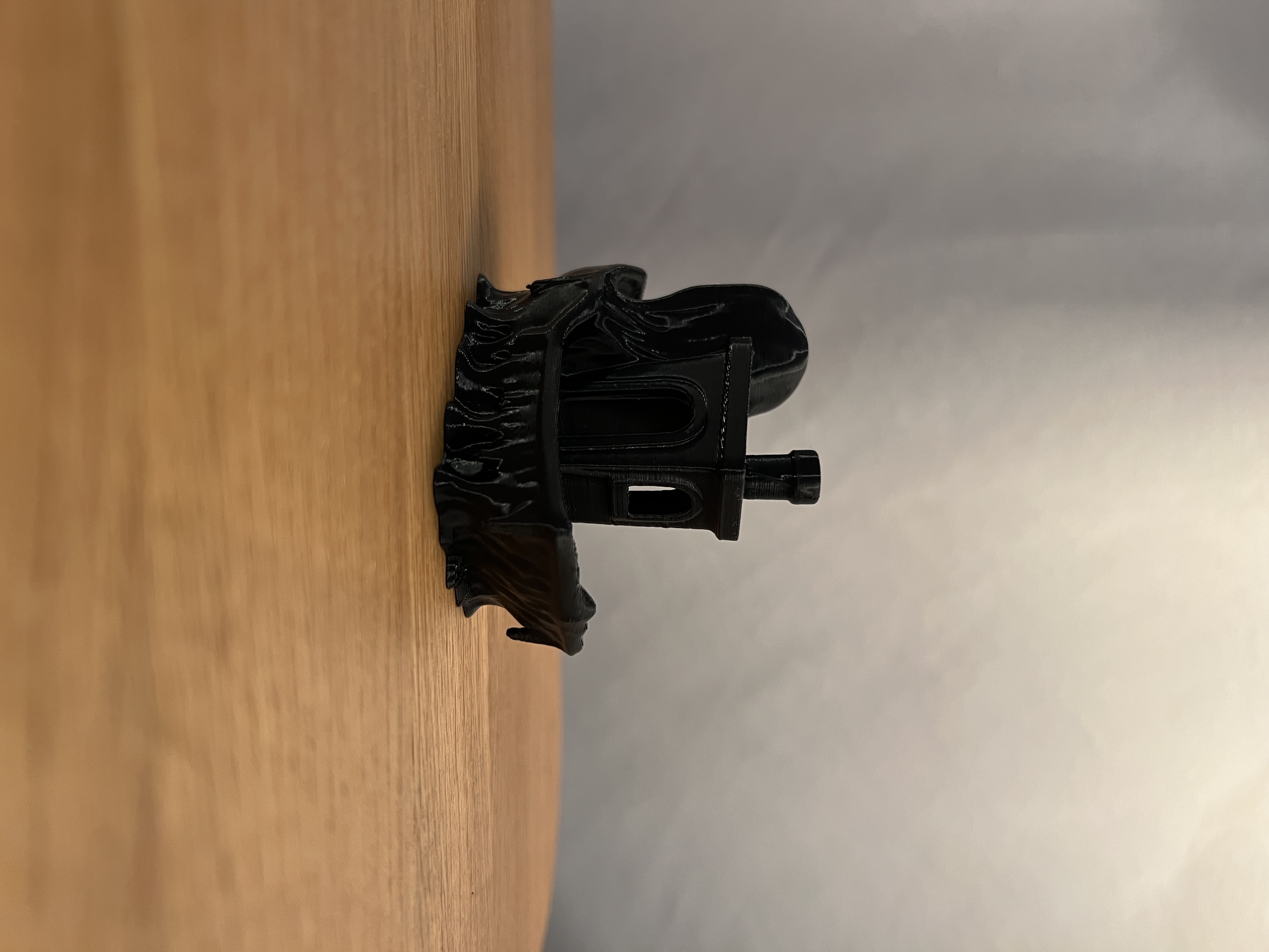 Creepy Benchy — miniatura 4
