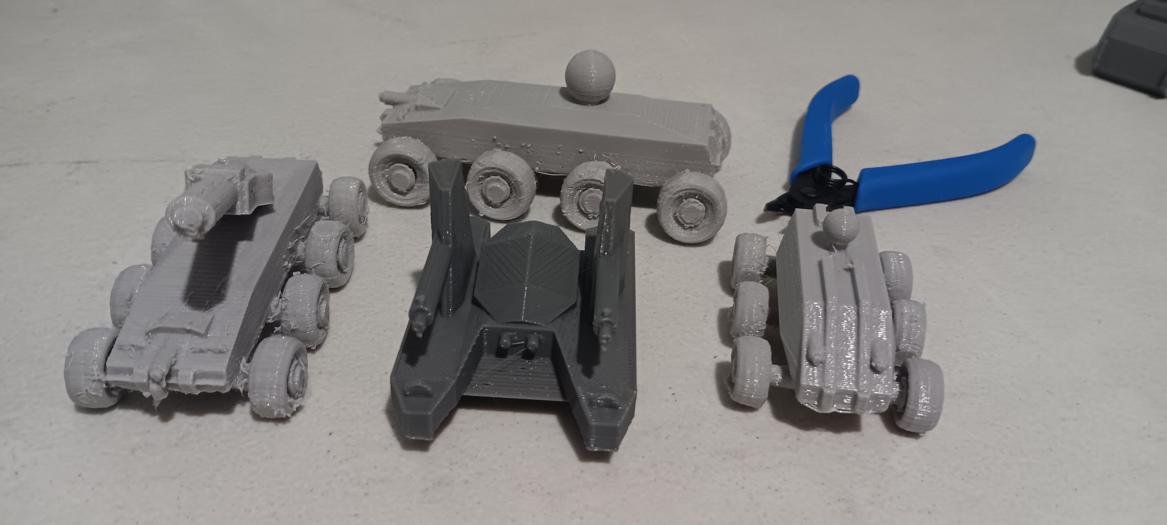 Space Tanks & Space Army Vehicles