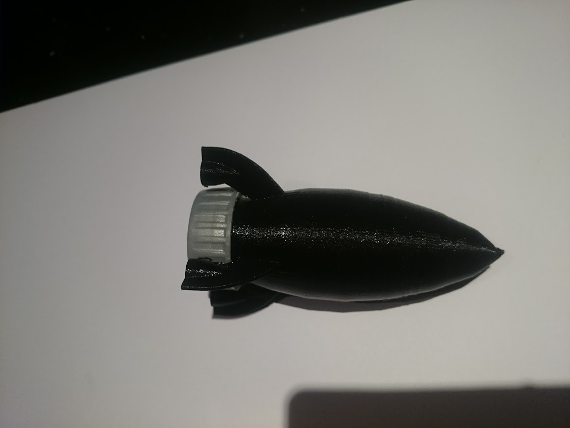 Miniatura 2 do modelo 3D Retro Rocket Container