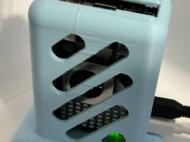 Case for Raspberry Pi 5 using Pimoroni NVMe Base (version 5)