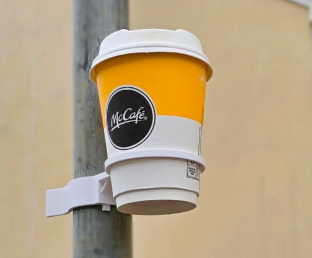 Drinks holder for building site