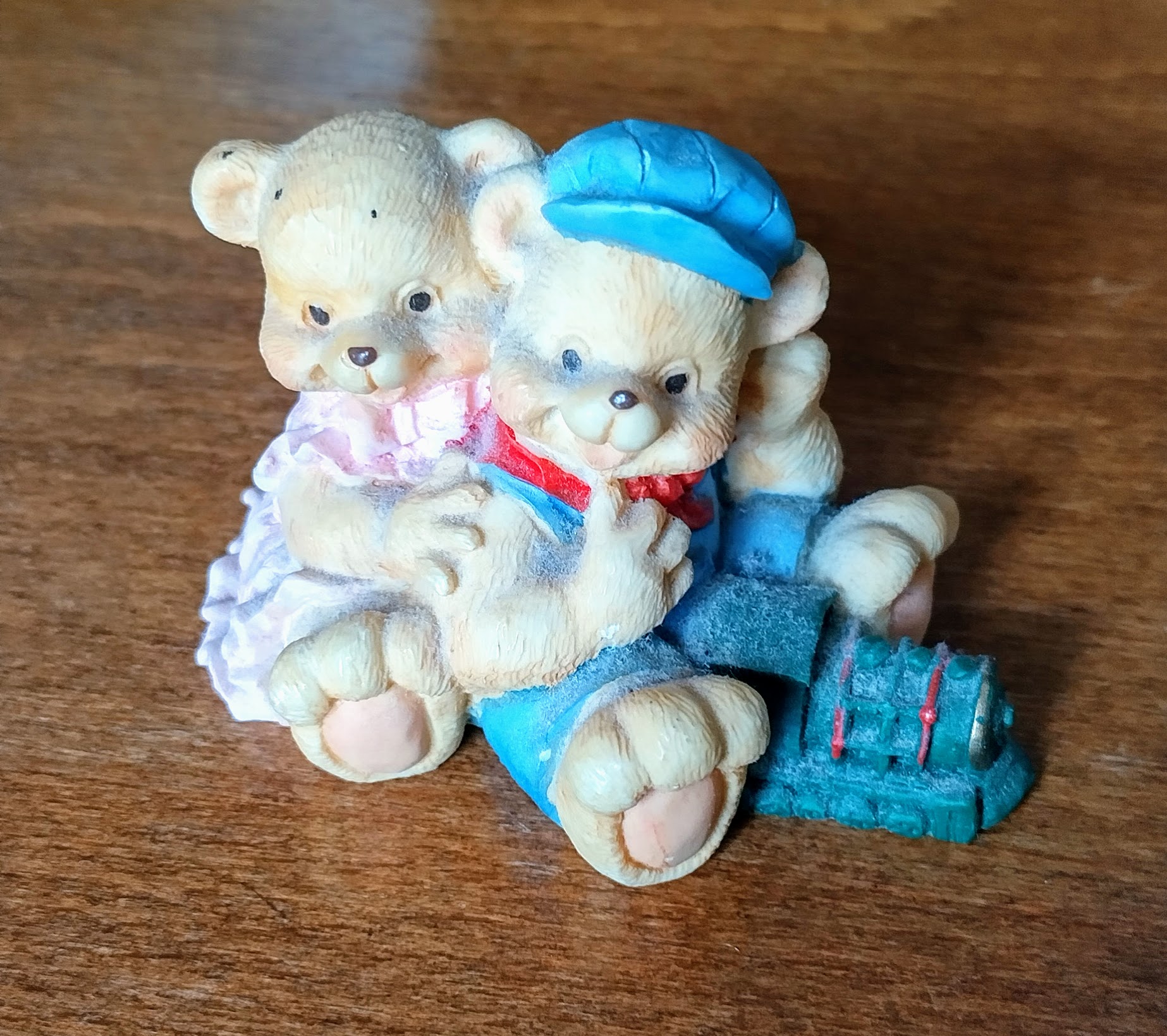 Coppia orsetti con trenino  - Couple of teddy bears with model train -