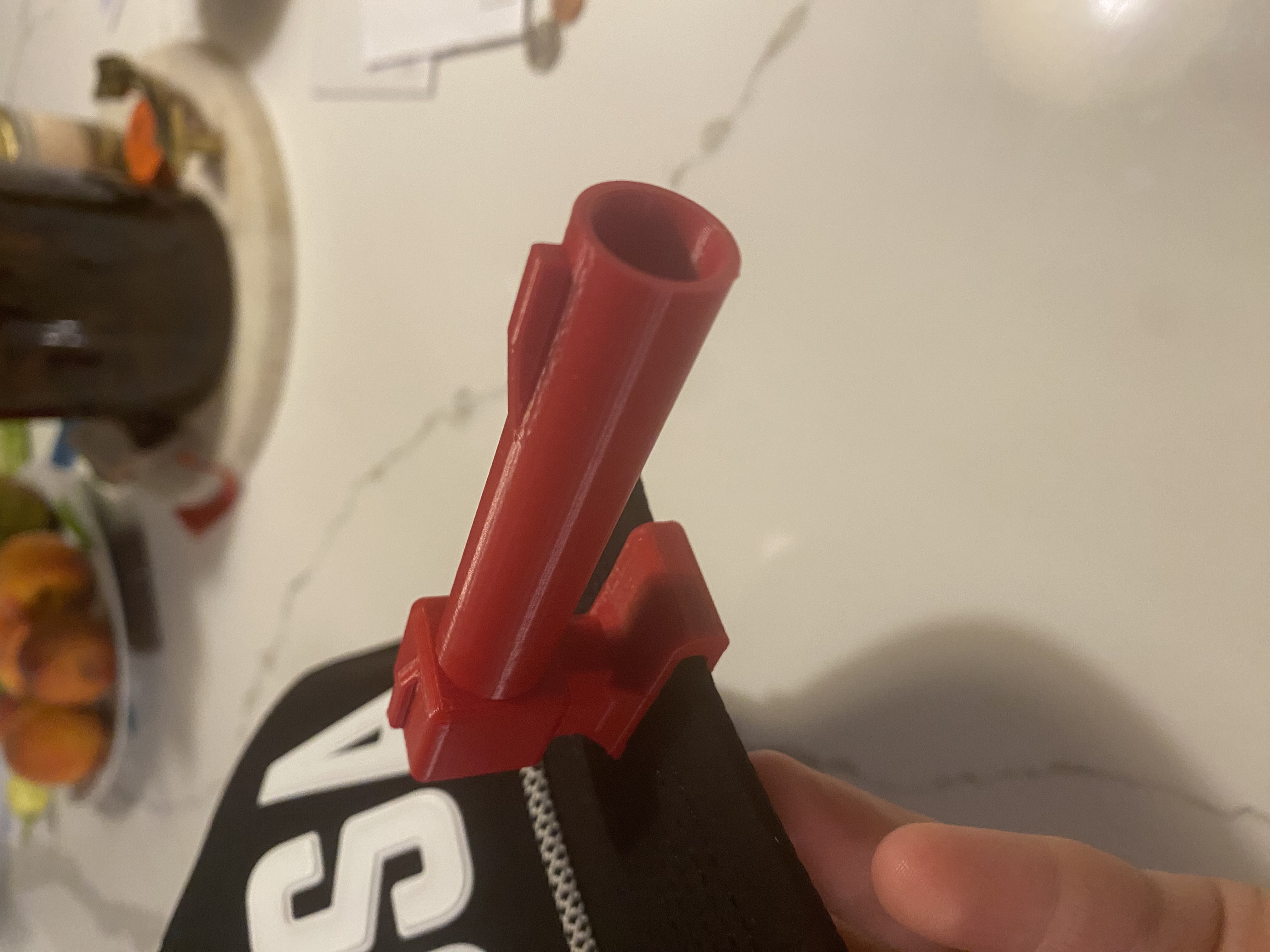 Center-Mounted Hat Cannon