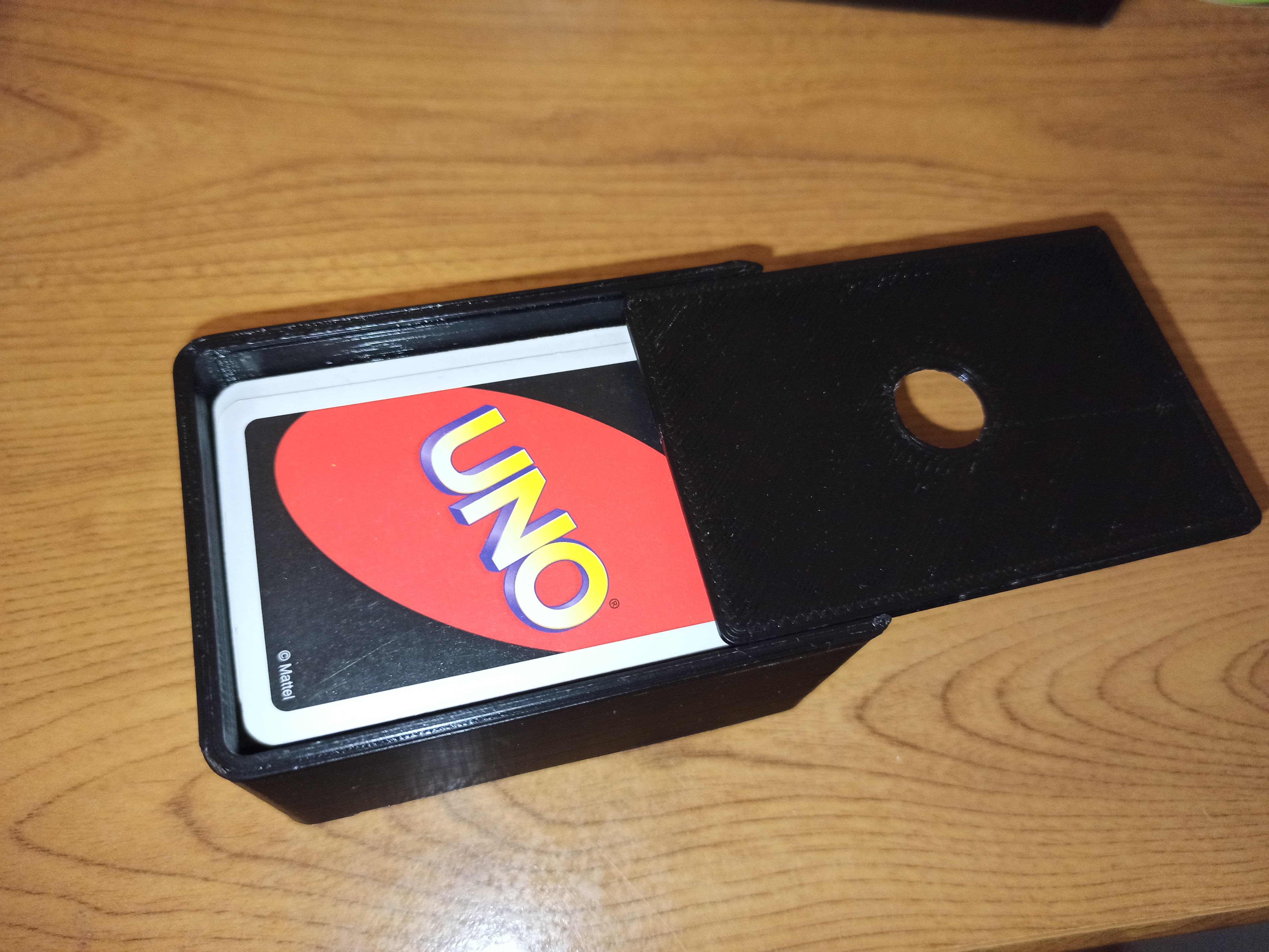 Boite de rangement pour jeux de carte