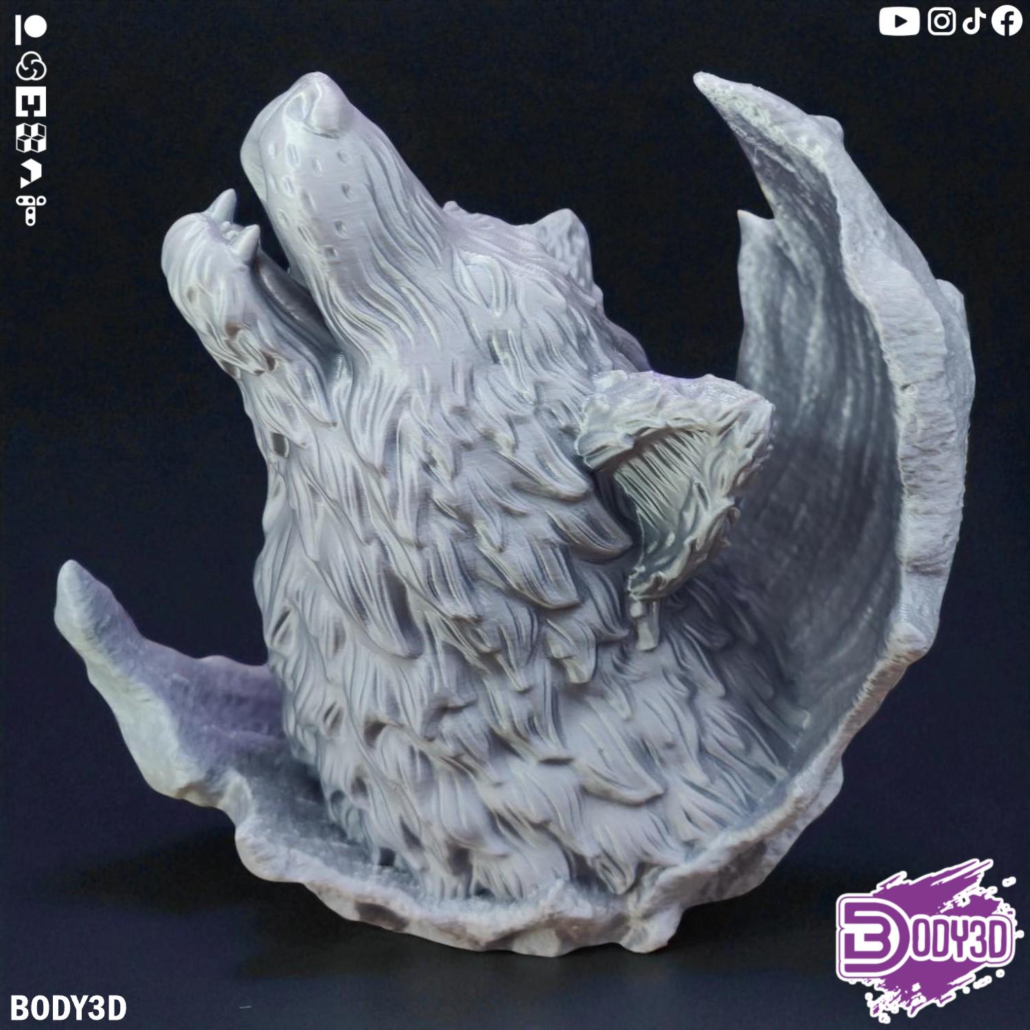 Howling Wolf - Rock & Wood