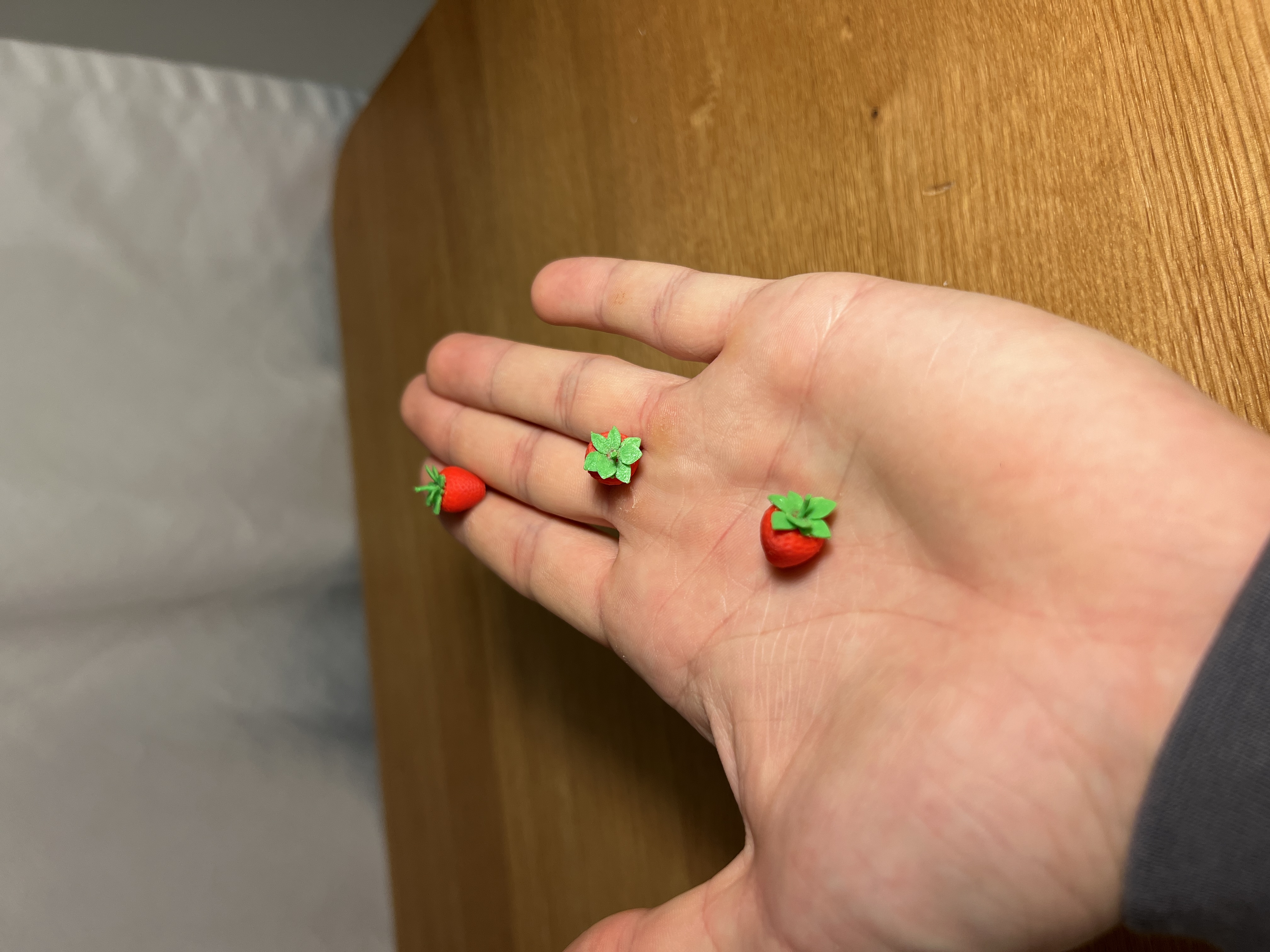 Mini Strawberry — thumbnail 2
