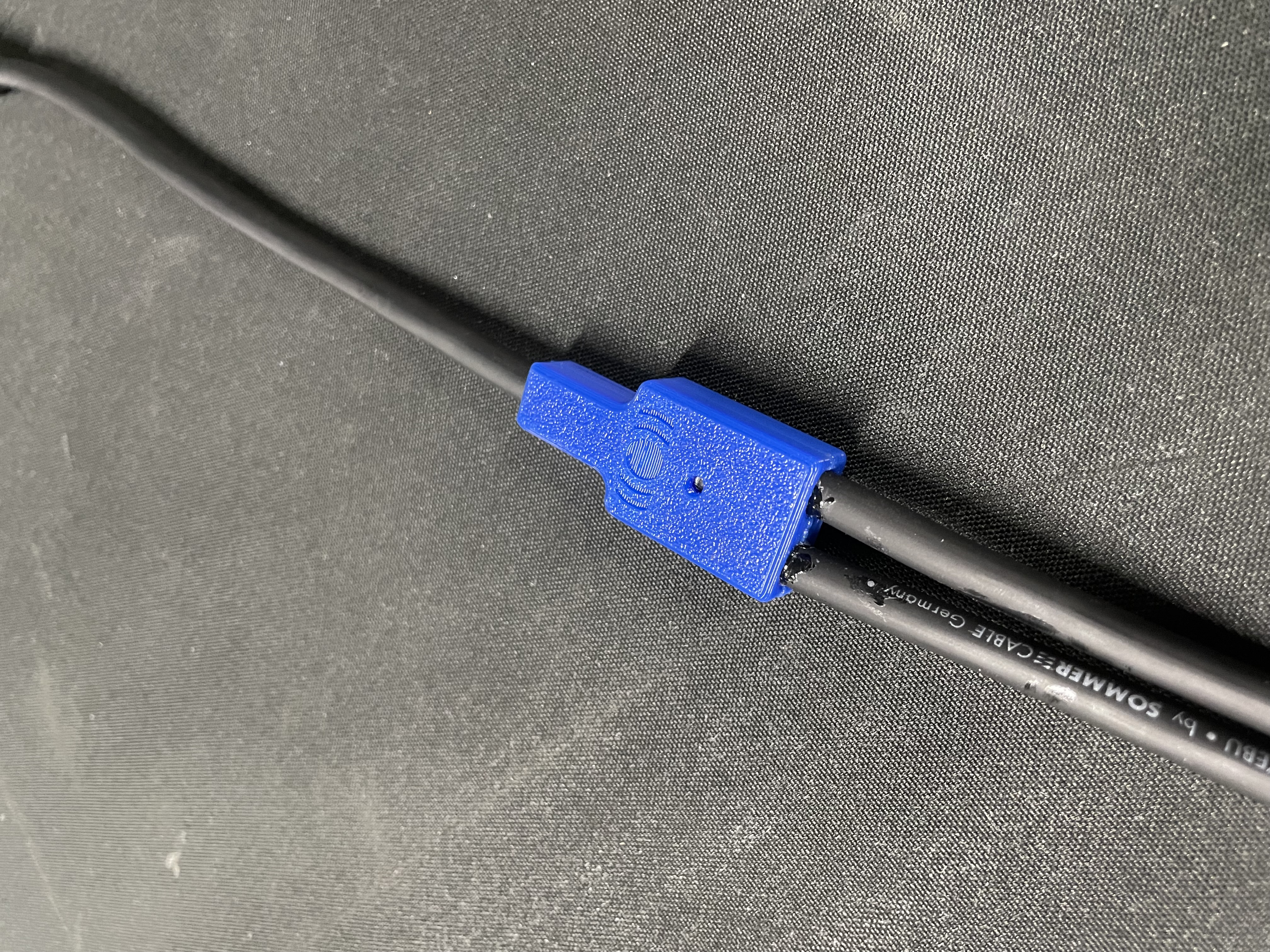 Y-cable splitter 3D model