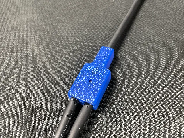 Y-cable splitter