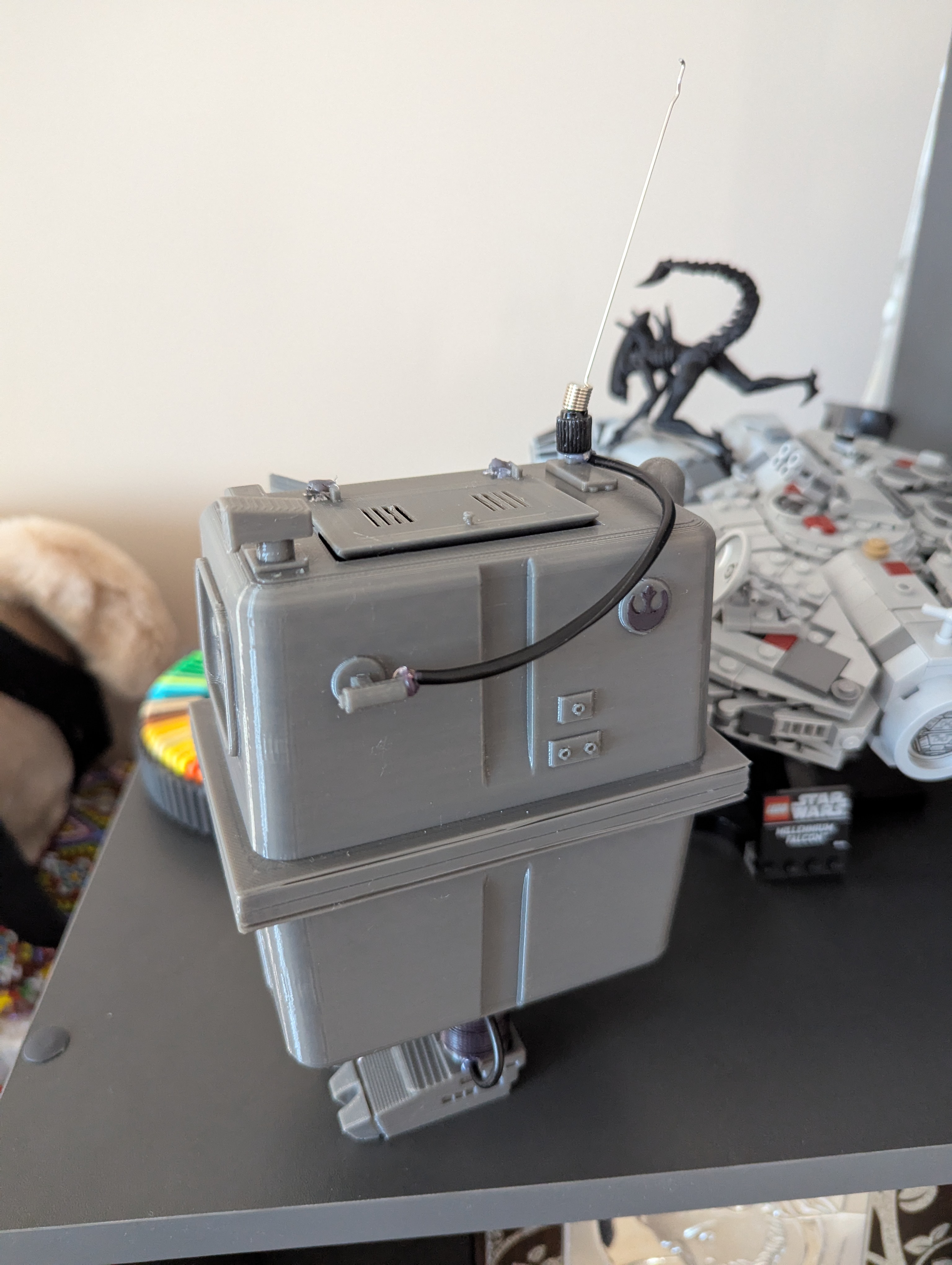 Star Wars Gonk Droid Case for Baseus Adaman 2 — miniatura 2