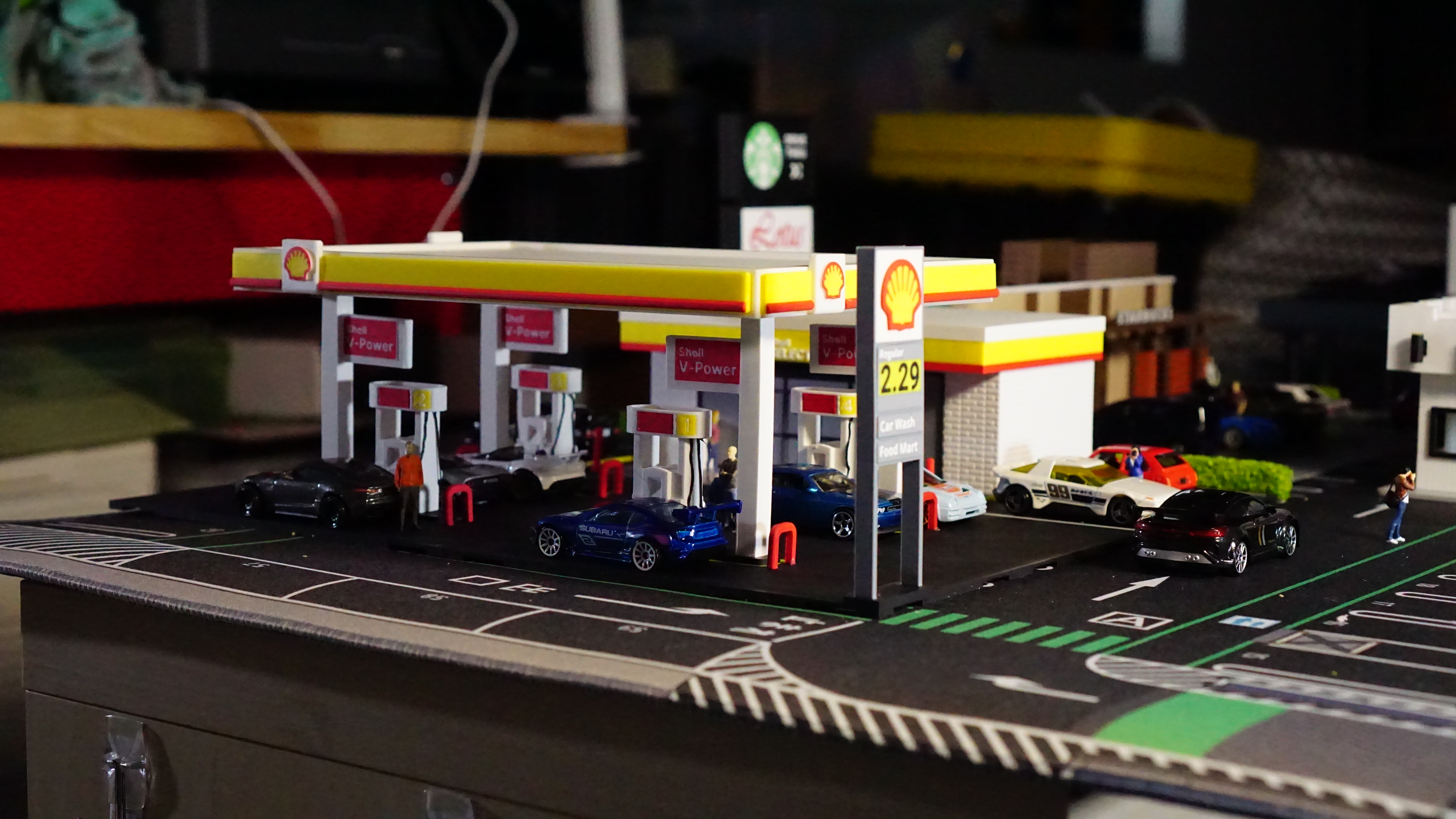 Shell Gas Station Model Set - 1:64 Scale Diorama — thumbnail 13