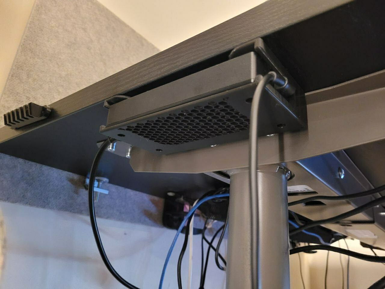 Asus Zephyrus G15 2021 Power Brick Under Desk Mount