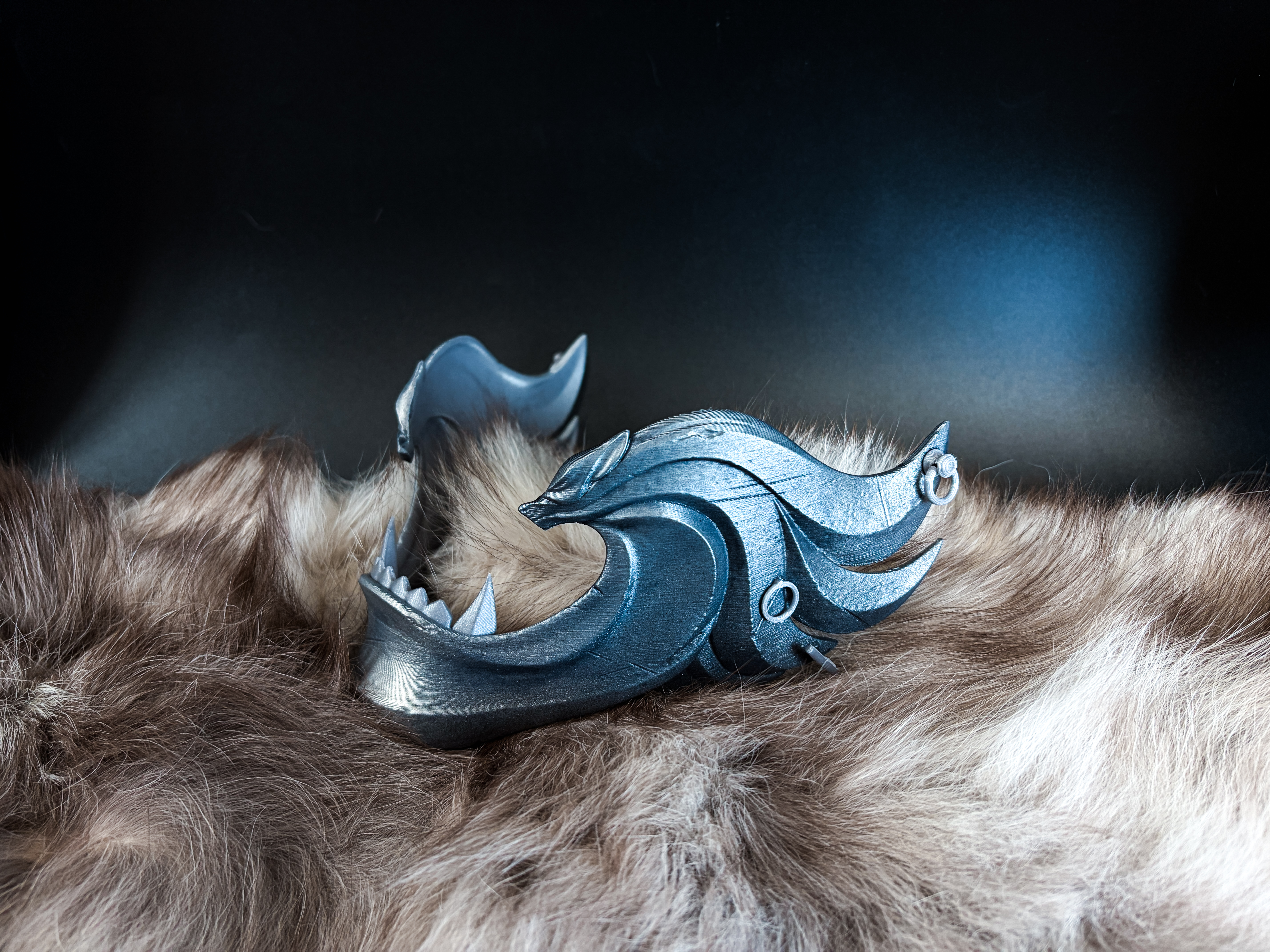 Twin Wolves Mask - Ghost of Yotei