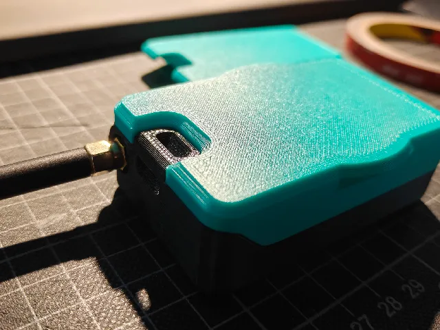 Seeed Wio Tracker L1 E-ink case 4000mAh + Magnetic Safe